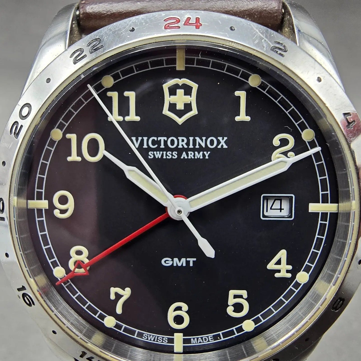 Victorinox Swiss Army Infantry GMT Watch Men 39mm Black Dial Steel Date New Batt2
