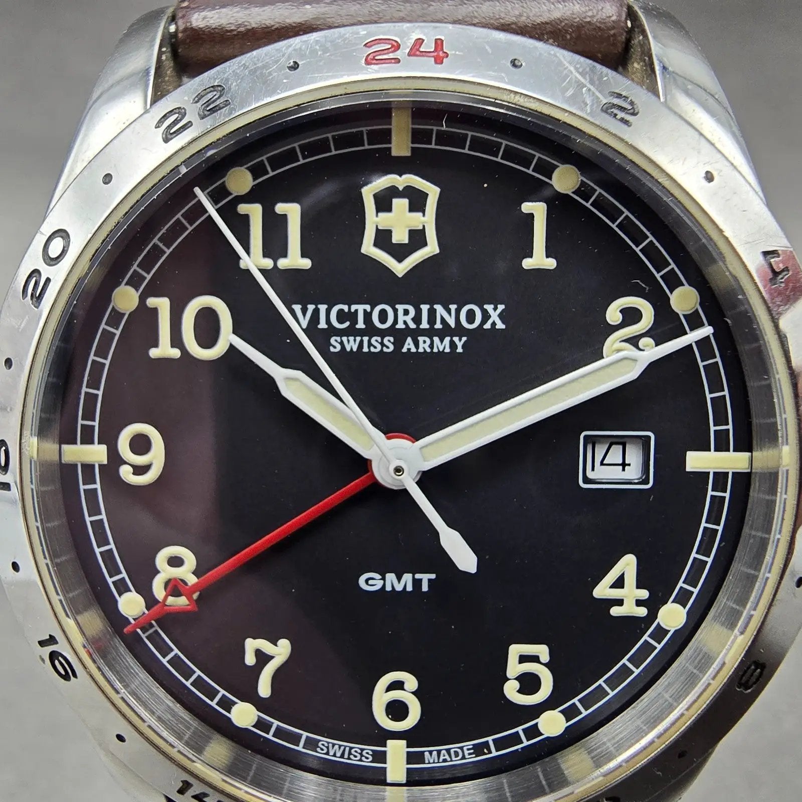 Victorinox Swiss Army Infantry GMT Watch Men 39mm Black Dial Steel Date New Batt2