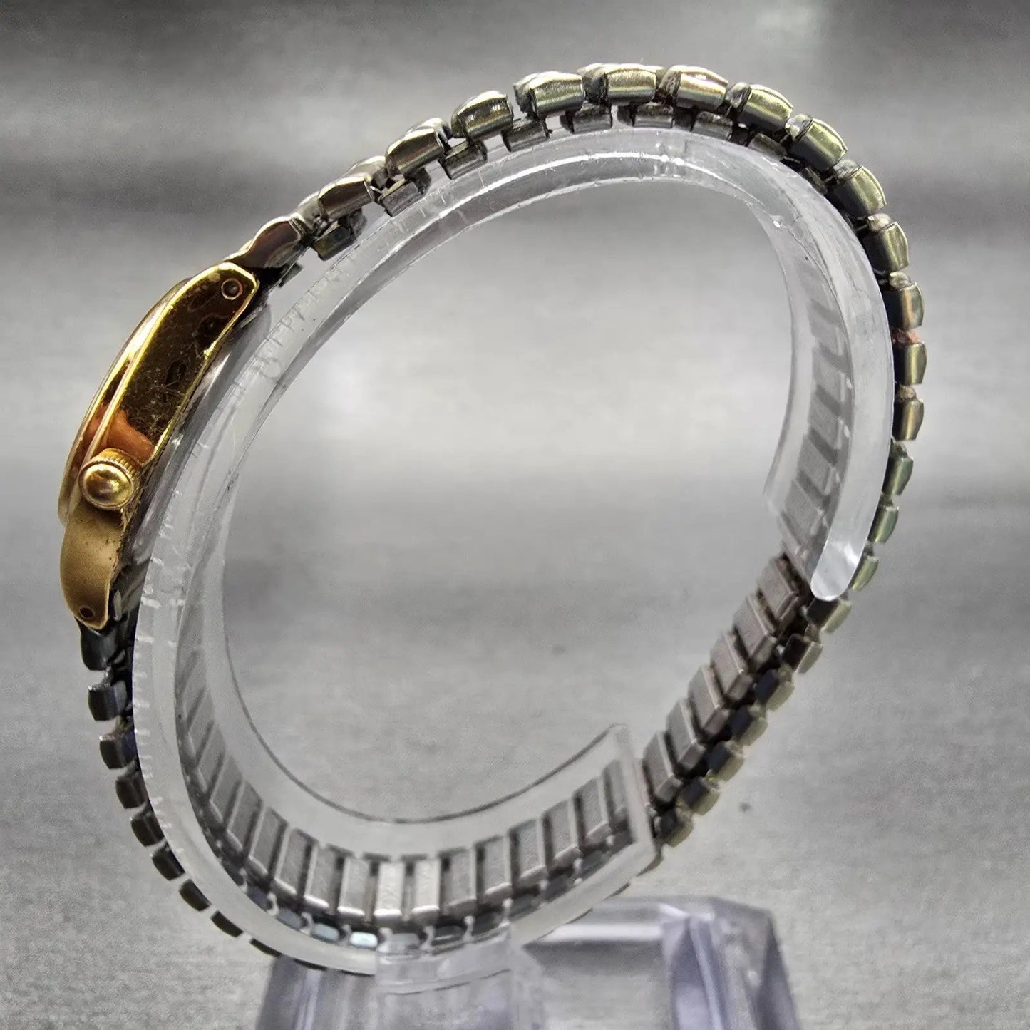 Seiko Watch Women 20mm Gold Dial Gold Tone Round 1N01-0E19 New Battery Vintage d6