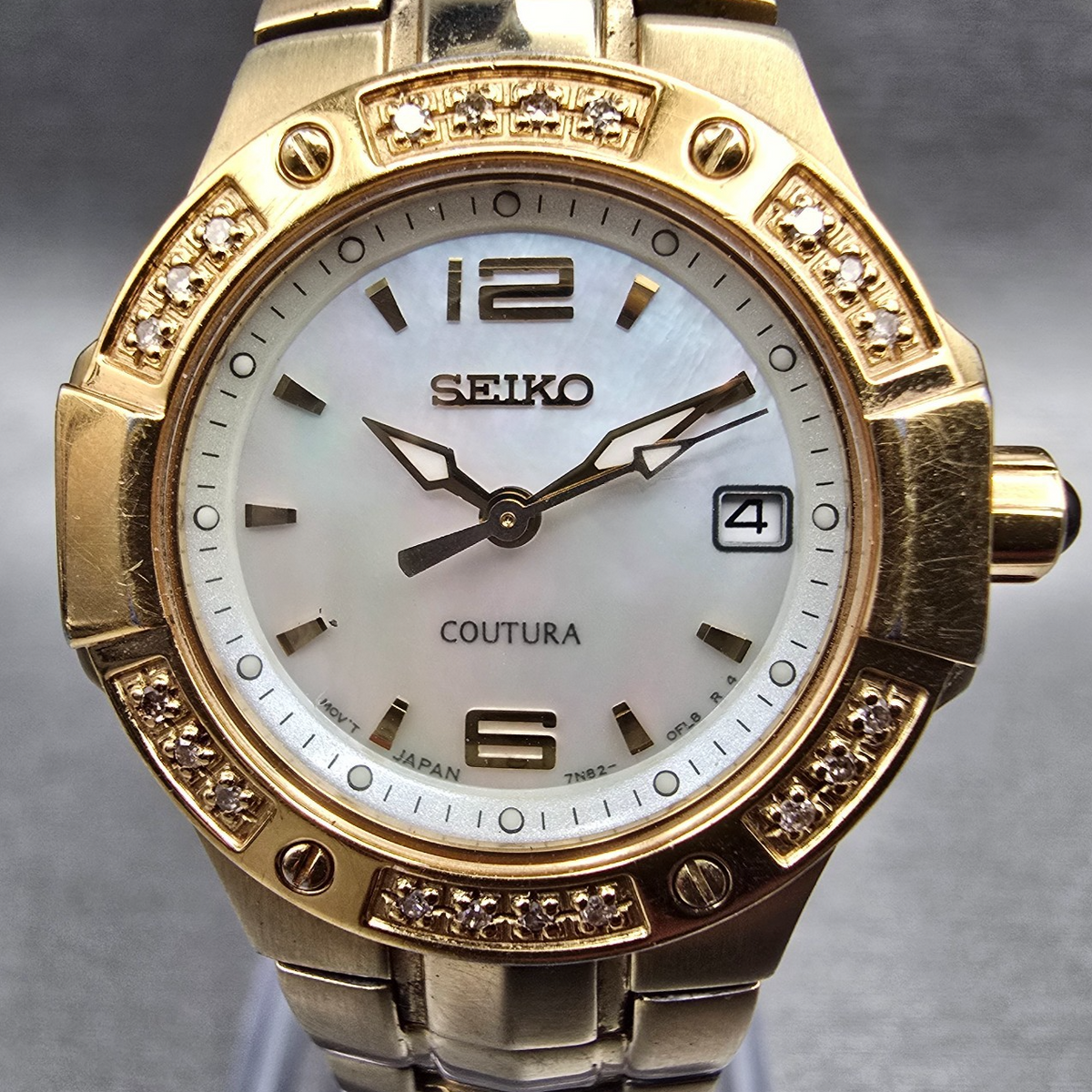 Seiko Coutura Watch Women 26mm MOP Dial Gold Date Diamonds 7N82-0CG0 New Batt1