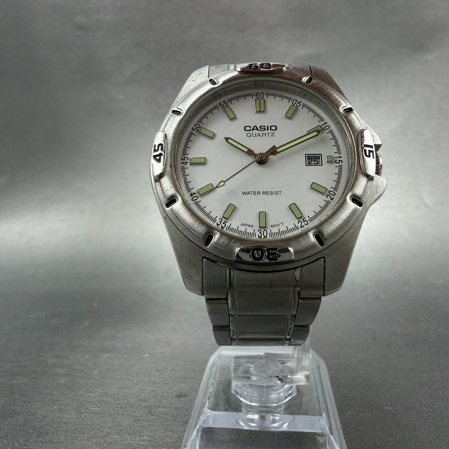 Casio Dive Watch Men 41mm White Dial Silver Tone Date Round MTP-1244 New Batt 9E5