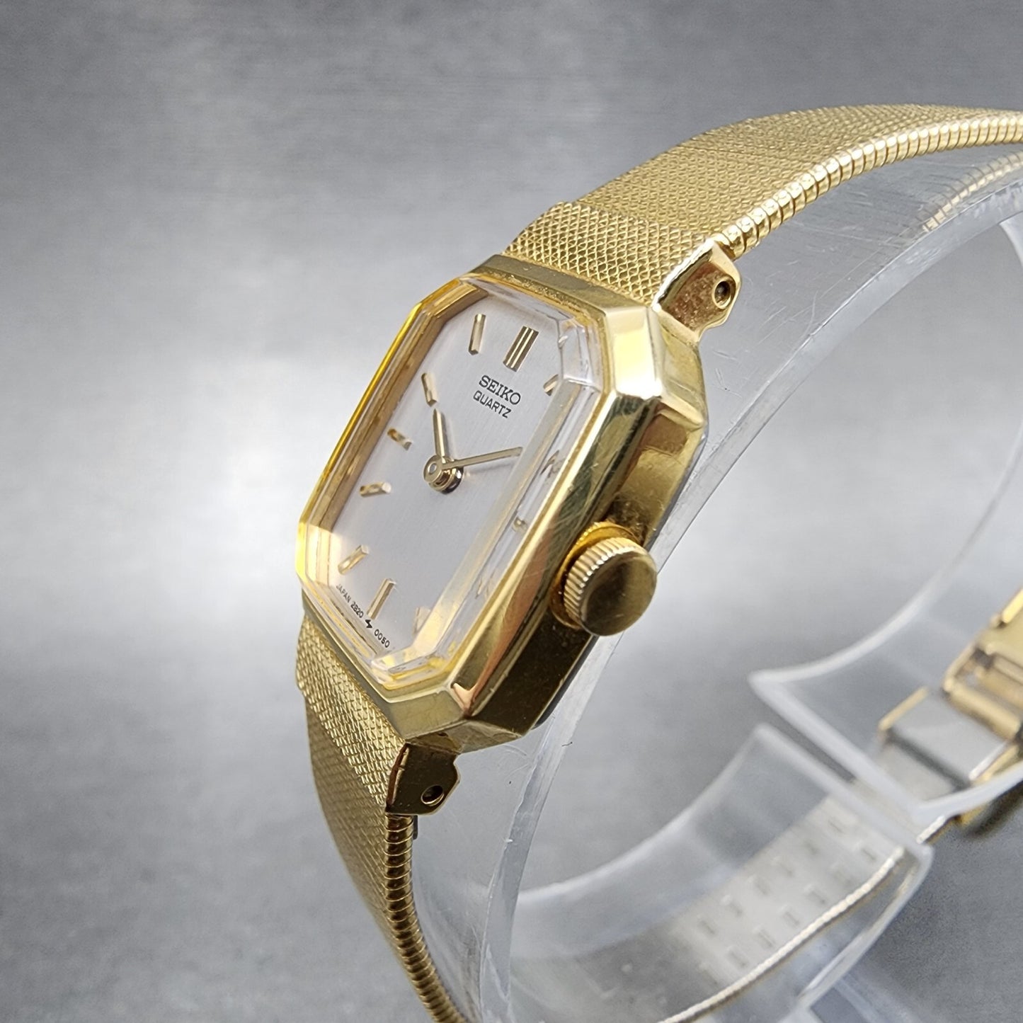 VTG Seiko Watch Women 17mm Silver Dial Gold Tone Octagon 2B205019 New Battery2