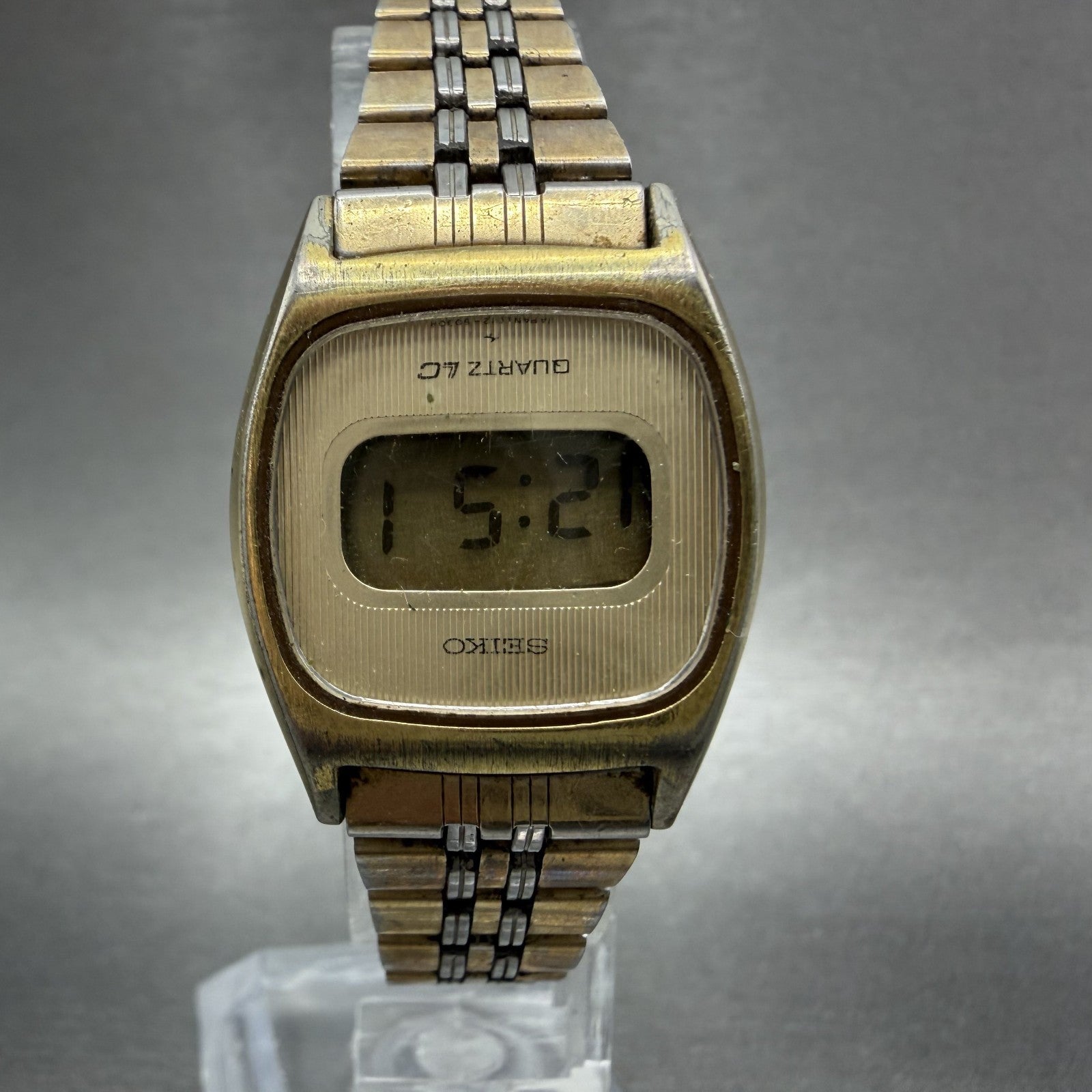 Seiko Digital Watch Women 23mm Two Tone Month Date L012-5039 New Battery0