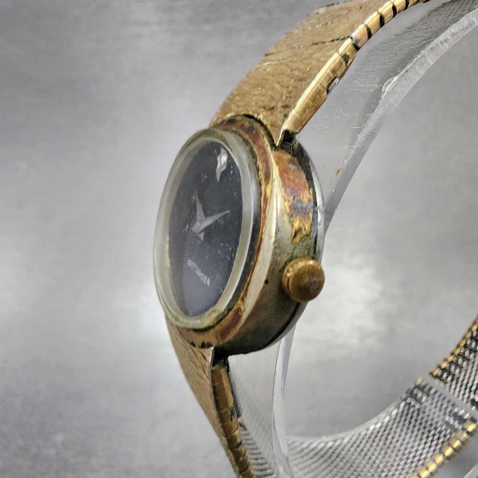 Wittnauer Watch Women 28mm Black Dial Gold Tone Oval Manual Wind Runs VTG2