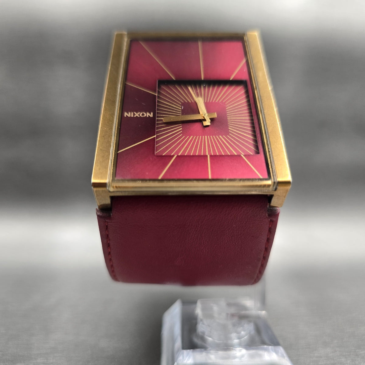 Nixon The Motif Watch Women 38mm Red Dial Gold Tone Rectangle New Battery5