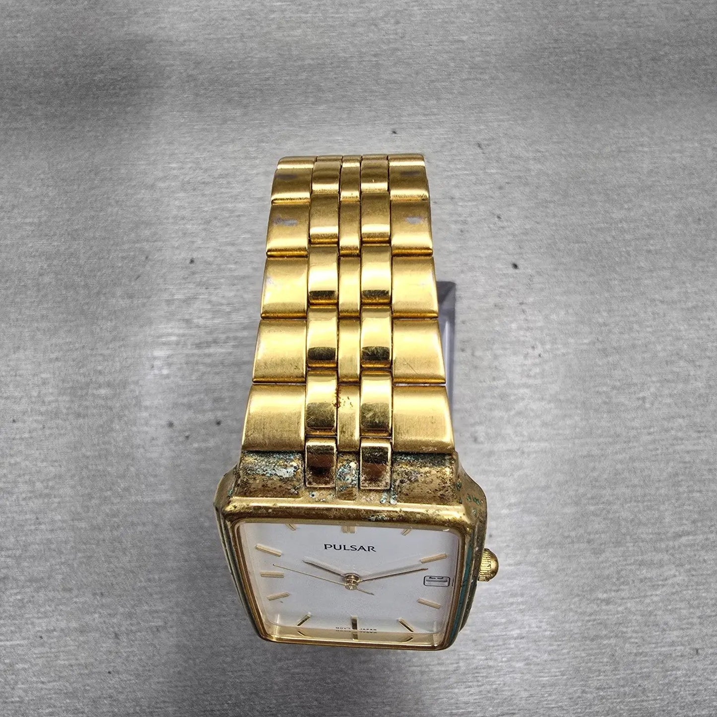 Seiko Pulsar Watch Men 27mm White Dial Gold Tone Date V732-X154 New Battery VTG4