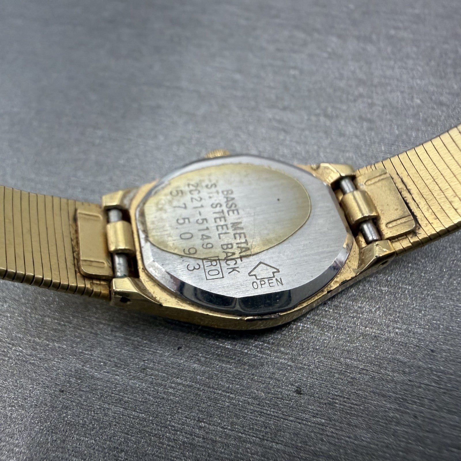 Seiko Watch Women 25mm Gold Dial Gold Tone Hexagon Vintage 2C215149 New Bat TZ09