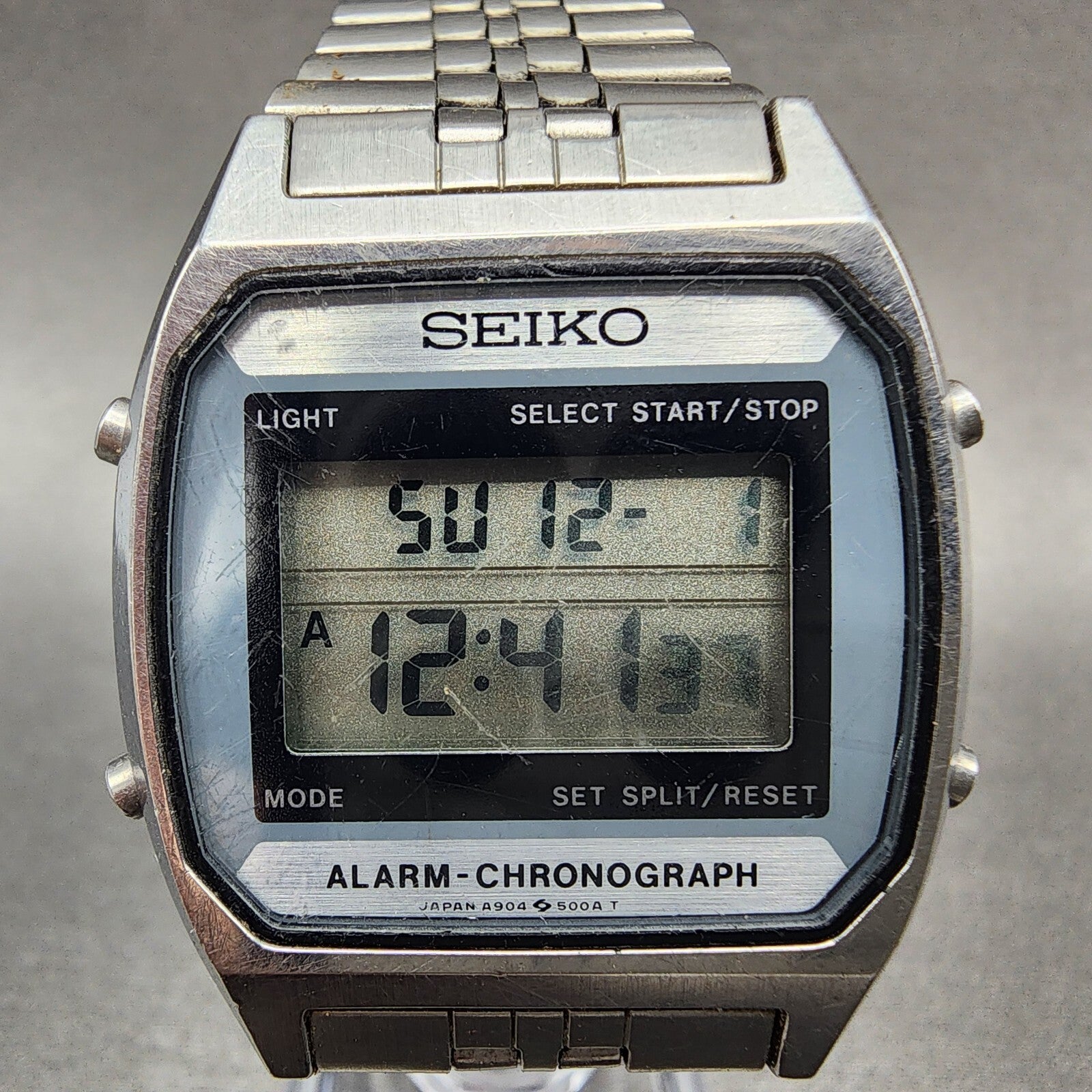 Seiko Digital Watch Men 33mm LCD Stainless Steel Alarm Chrono A9045009 New Batt1