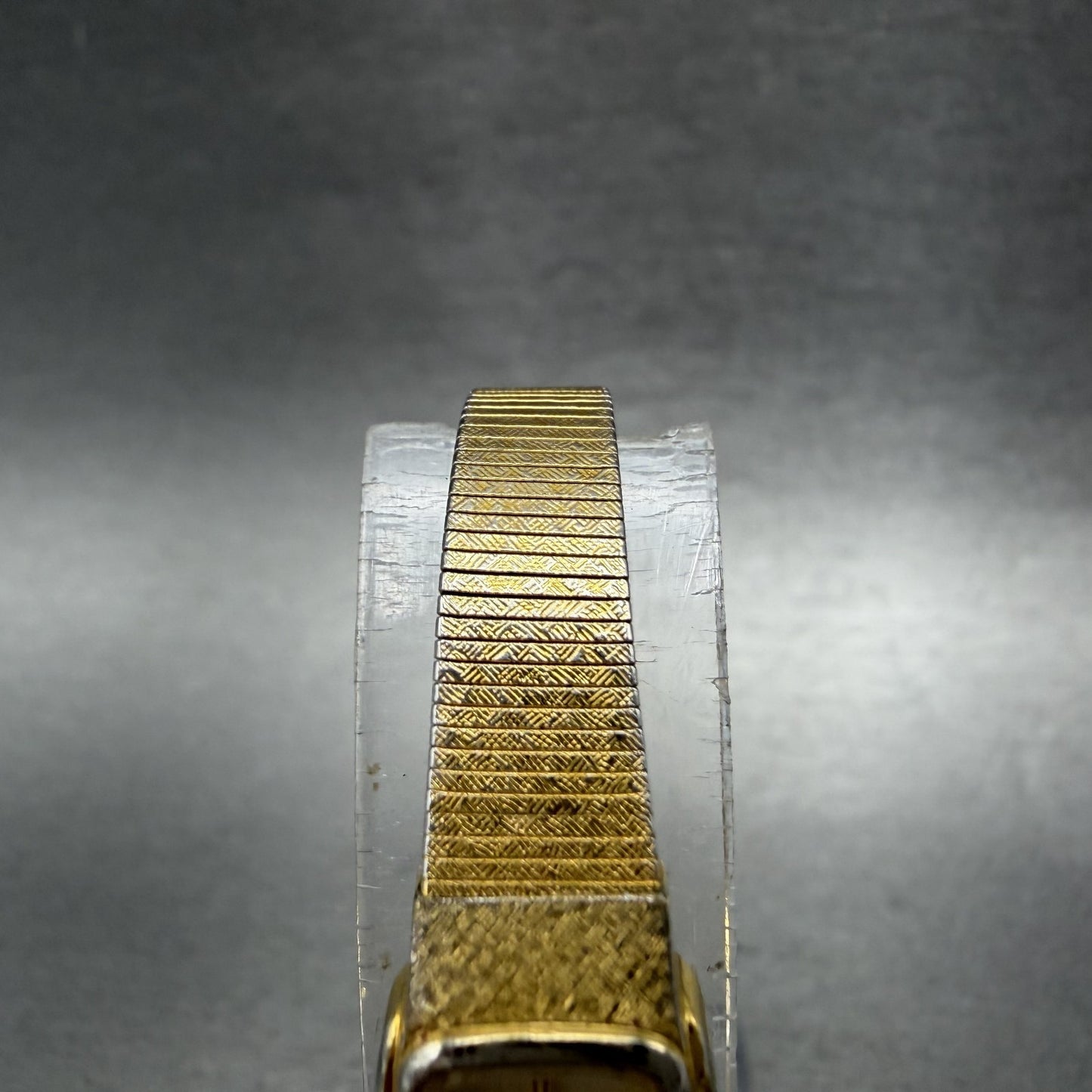 Seiko Tank Watch Women 13mm Champagne Dial Gold Tone 13205549 New Battery4