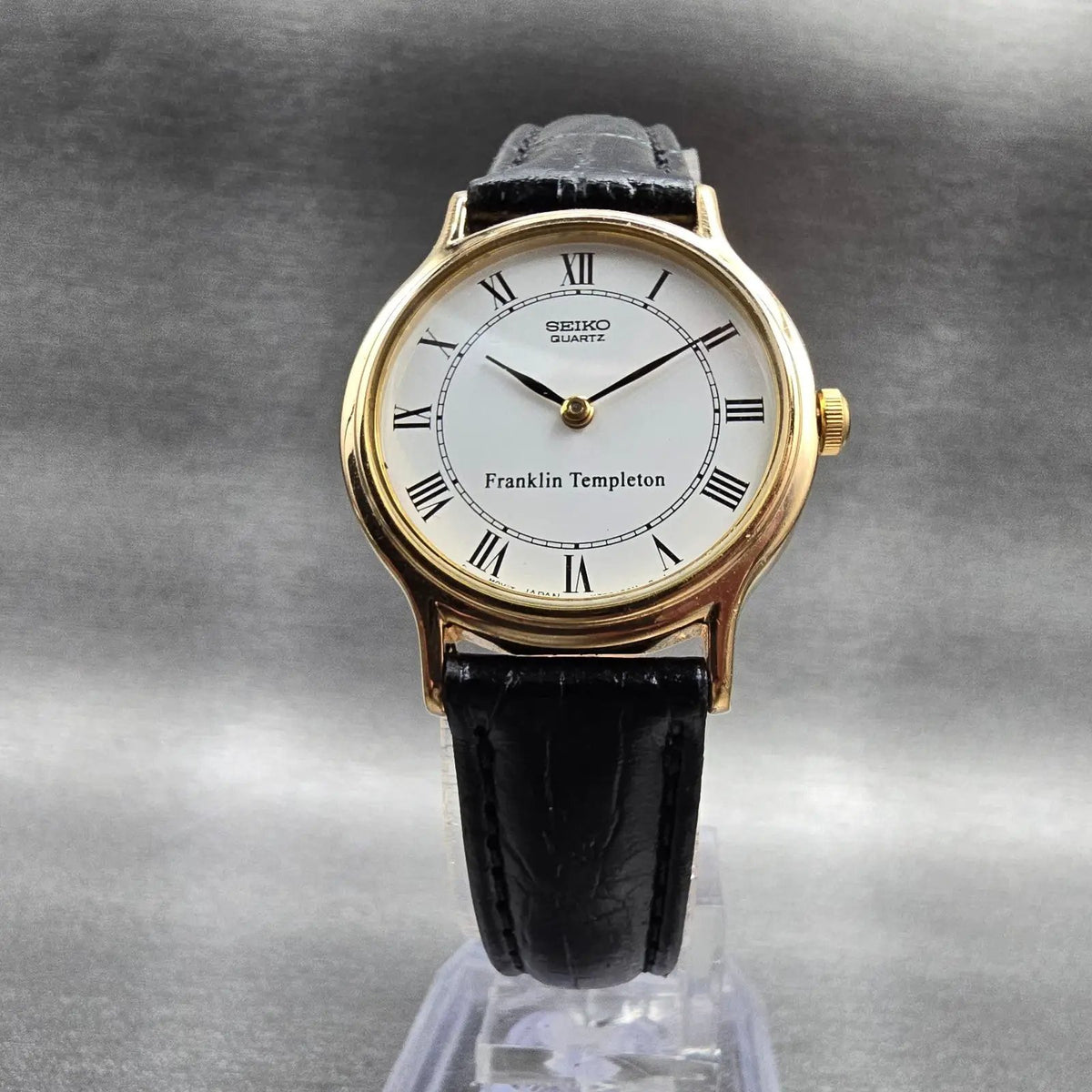 Seiko Watch Women 25mm White Dial Gold Tone Round V700-6091 New Battery VTG JP5