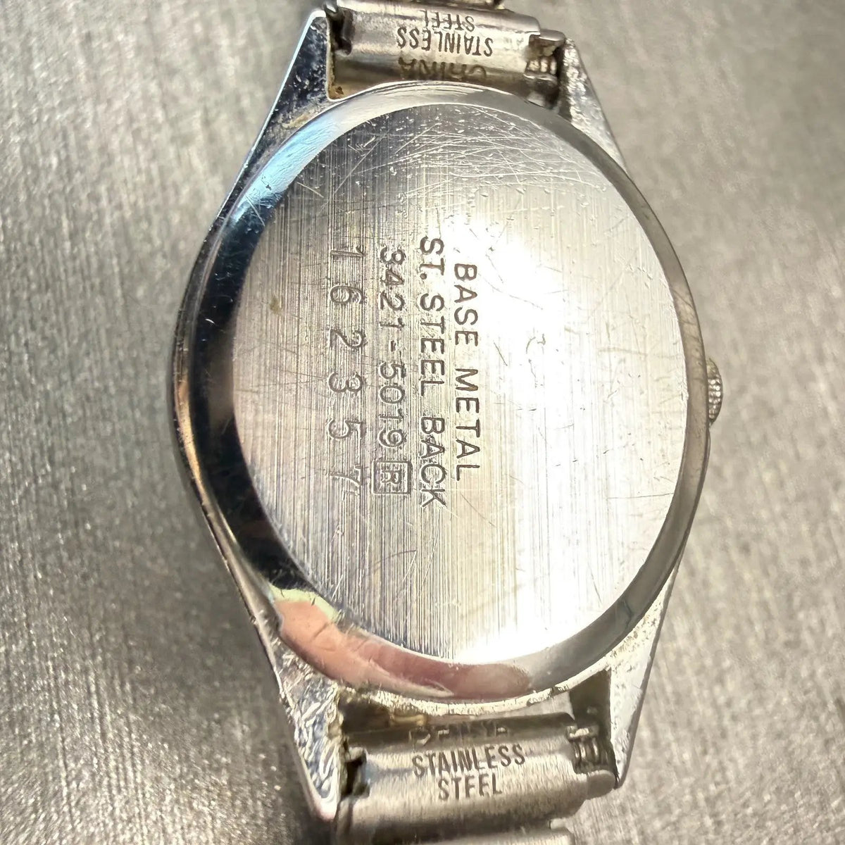 48304699