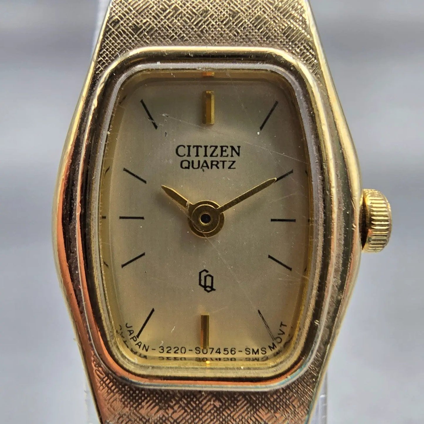 Citizen CQ Watch Women 16mm Gold Dial Gold Tone Oval 3220-S16881 New Battery VTG1