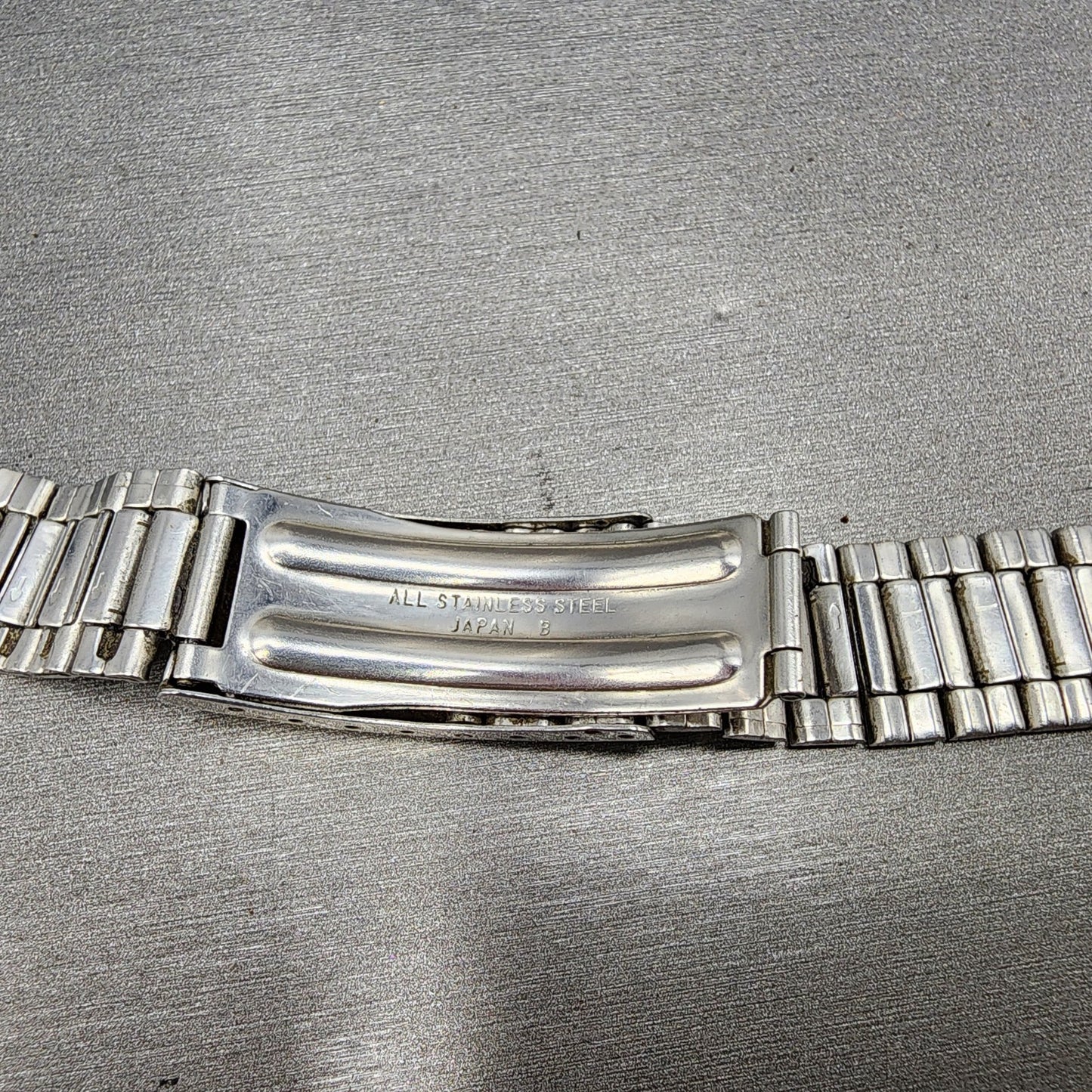 Seiko SQ Watch Men 34mm Silver Dial Silver Tone Daydate 81238009 PARTS13
