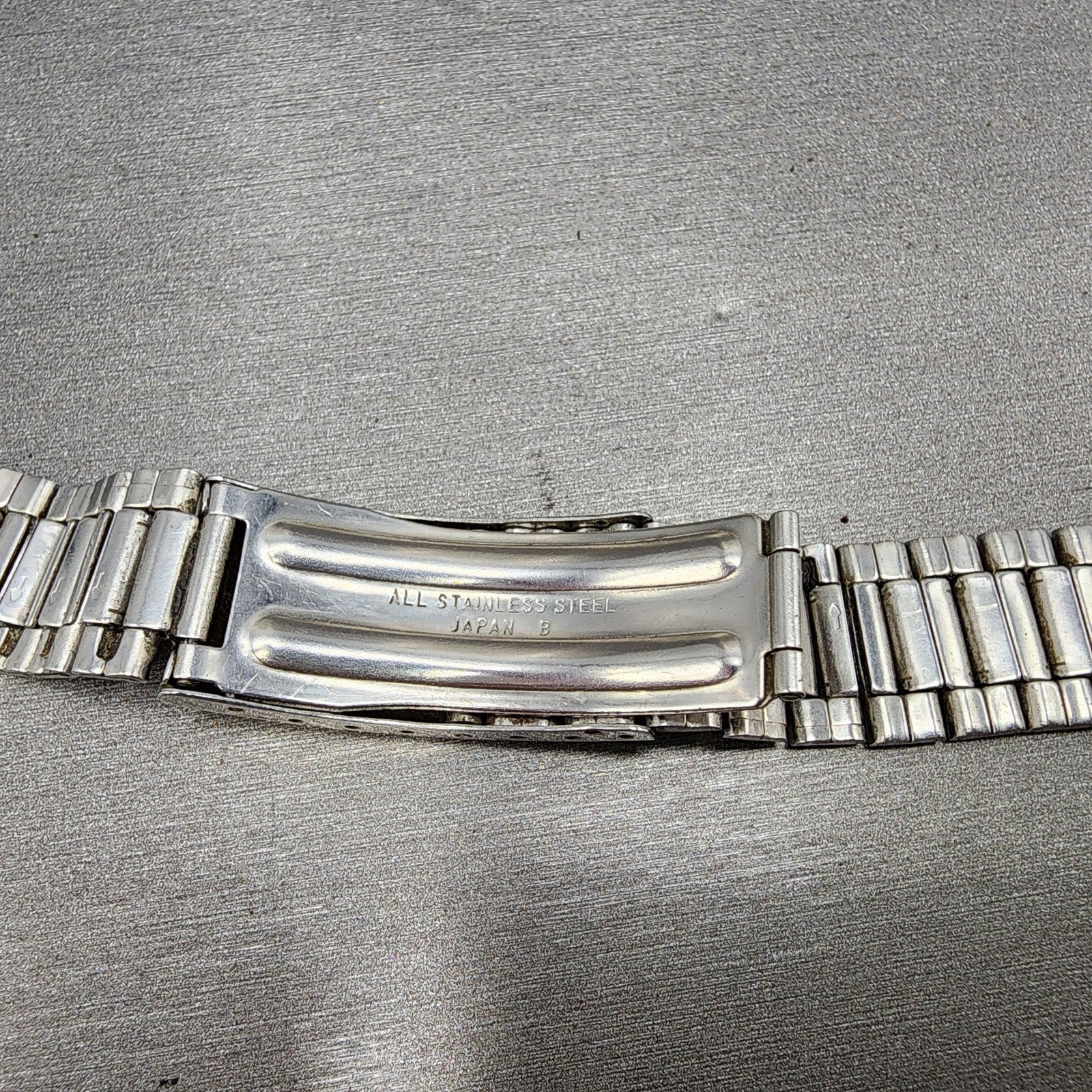 Seiko SQ Watch Men 34mm Silver Dial Silver Tone Daydate 81238009 PARTS13