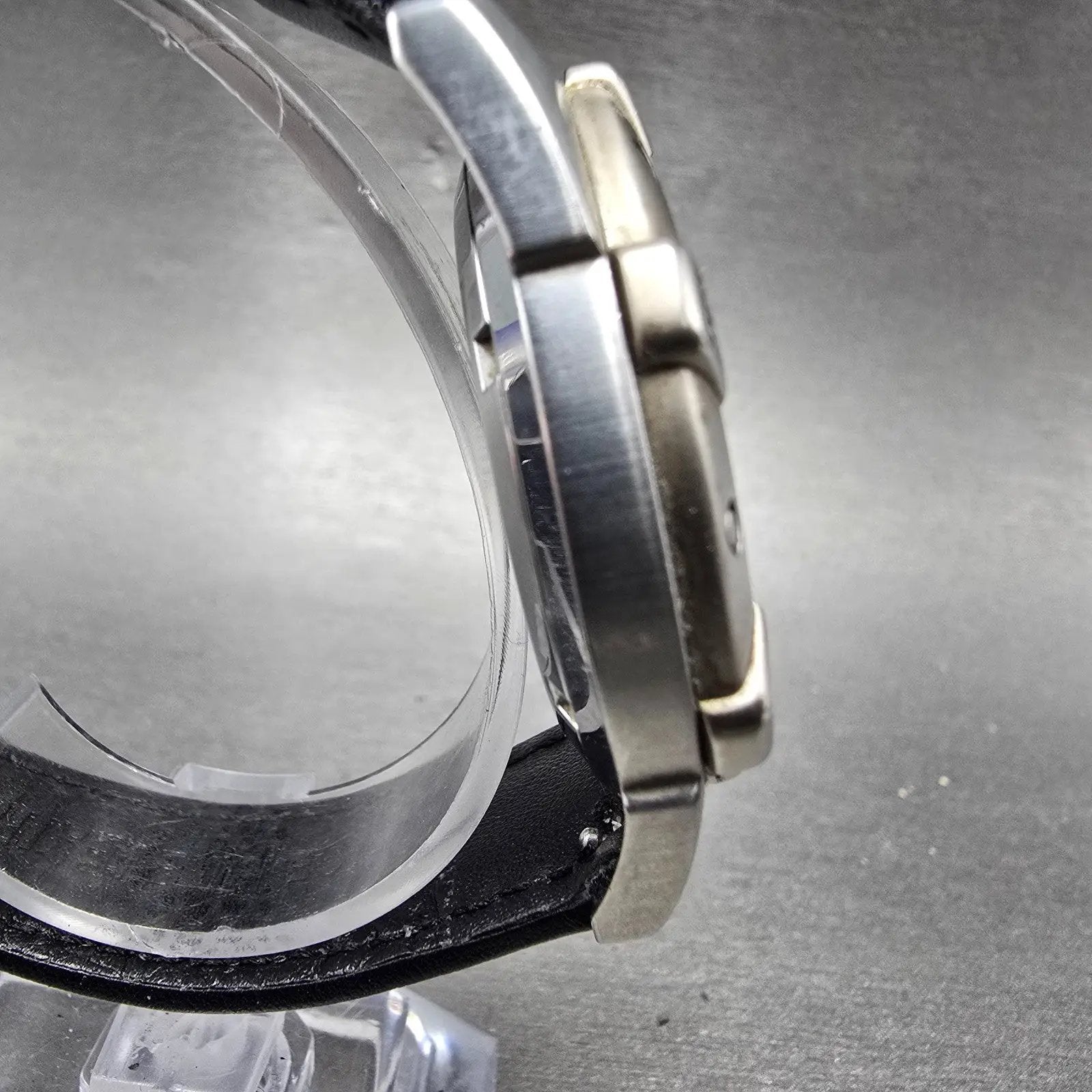 Wenger Swiss Military Dive Watch Men 39mm Silver Dial Steel Date 095.0495 NewBat3