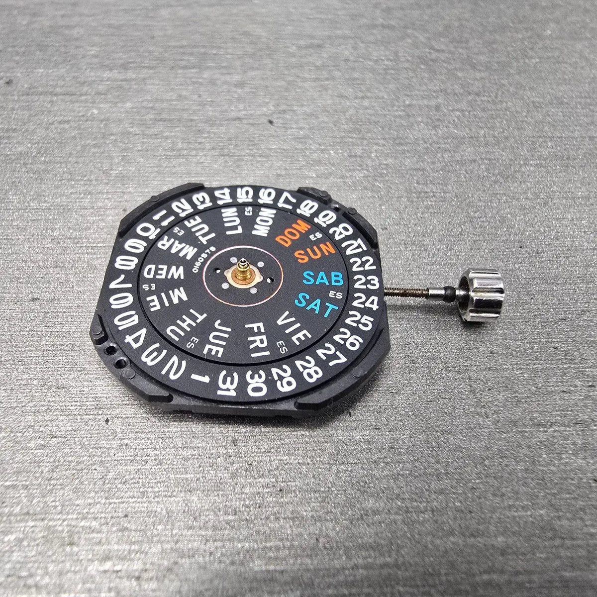 Seiko 7N43C Quartz Movement Black Daydate Three Hand Runs2
