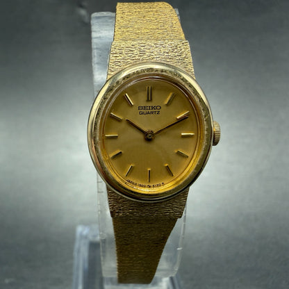 Seiko Watch Women 17mm Gold Dial Gold Tone Oval Vintage 1400-8339 New Battery0