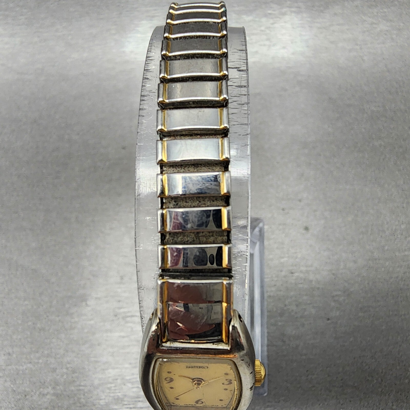 Seiko Watch Women 16mm Cream Dial Silver Tone Rectangle 1N015B69 New Battery4