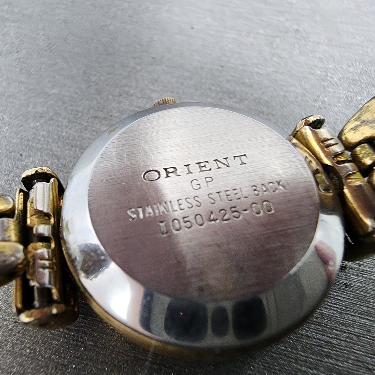 Orient Watch Women 22mm Gold Dial Gold Plated Round New Battery Vintage8