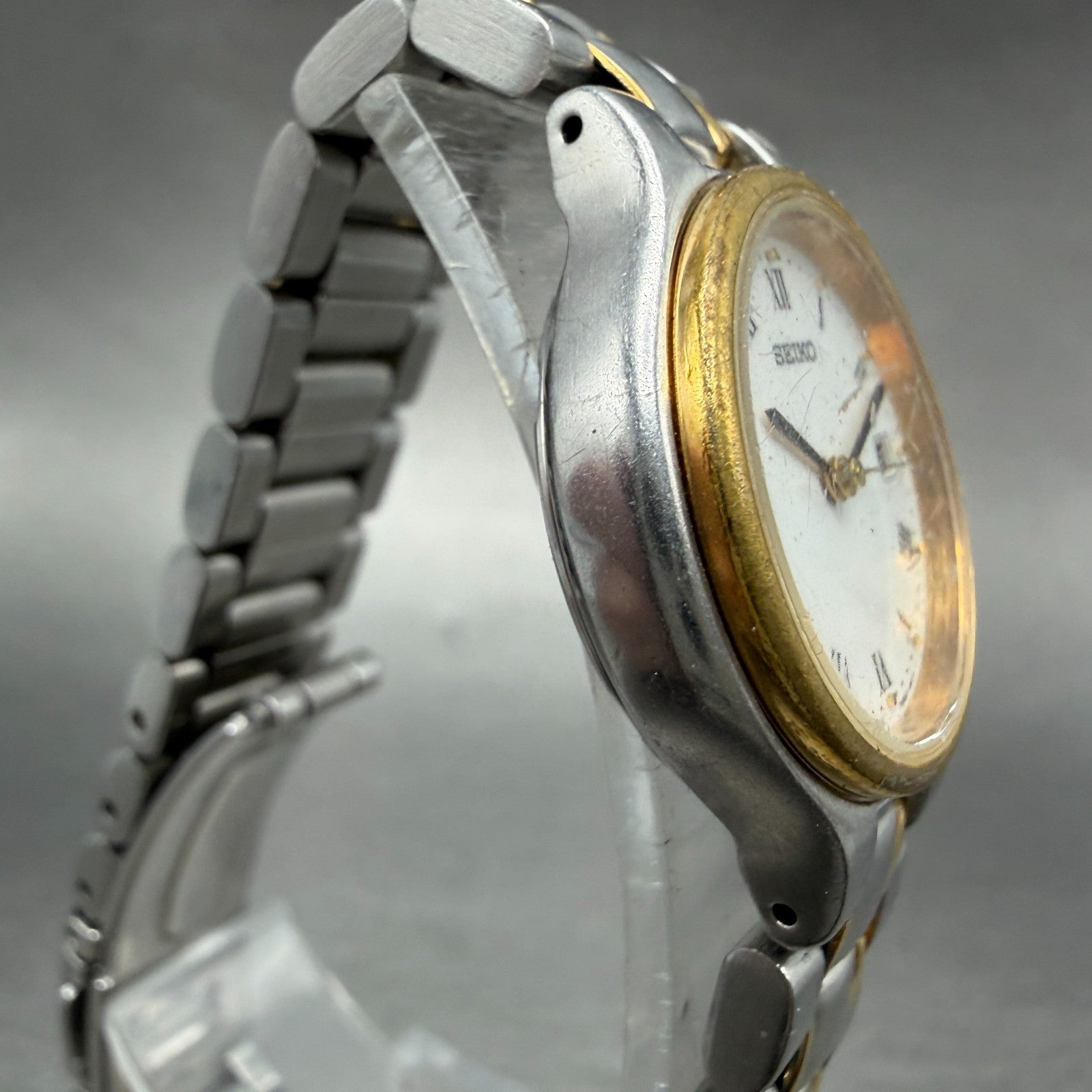 Seiko Watch Women 26mm White Dial Two Tone Date Round 7N82-0410 New Battery3