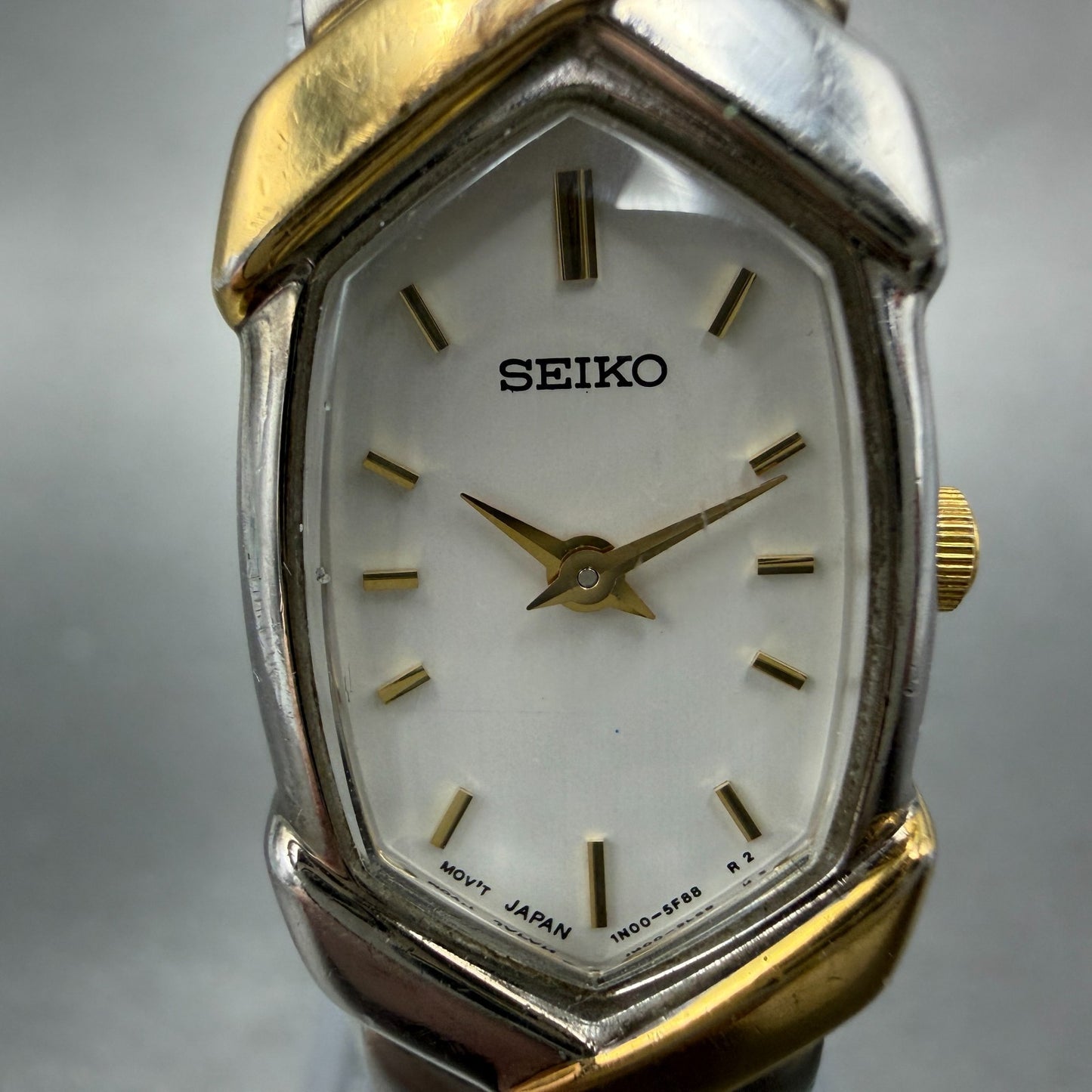 Seiko Watch Women 16mm White Dial Two Tone Hexagon 1N00-6R90 New Battery1