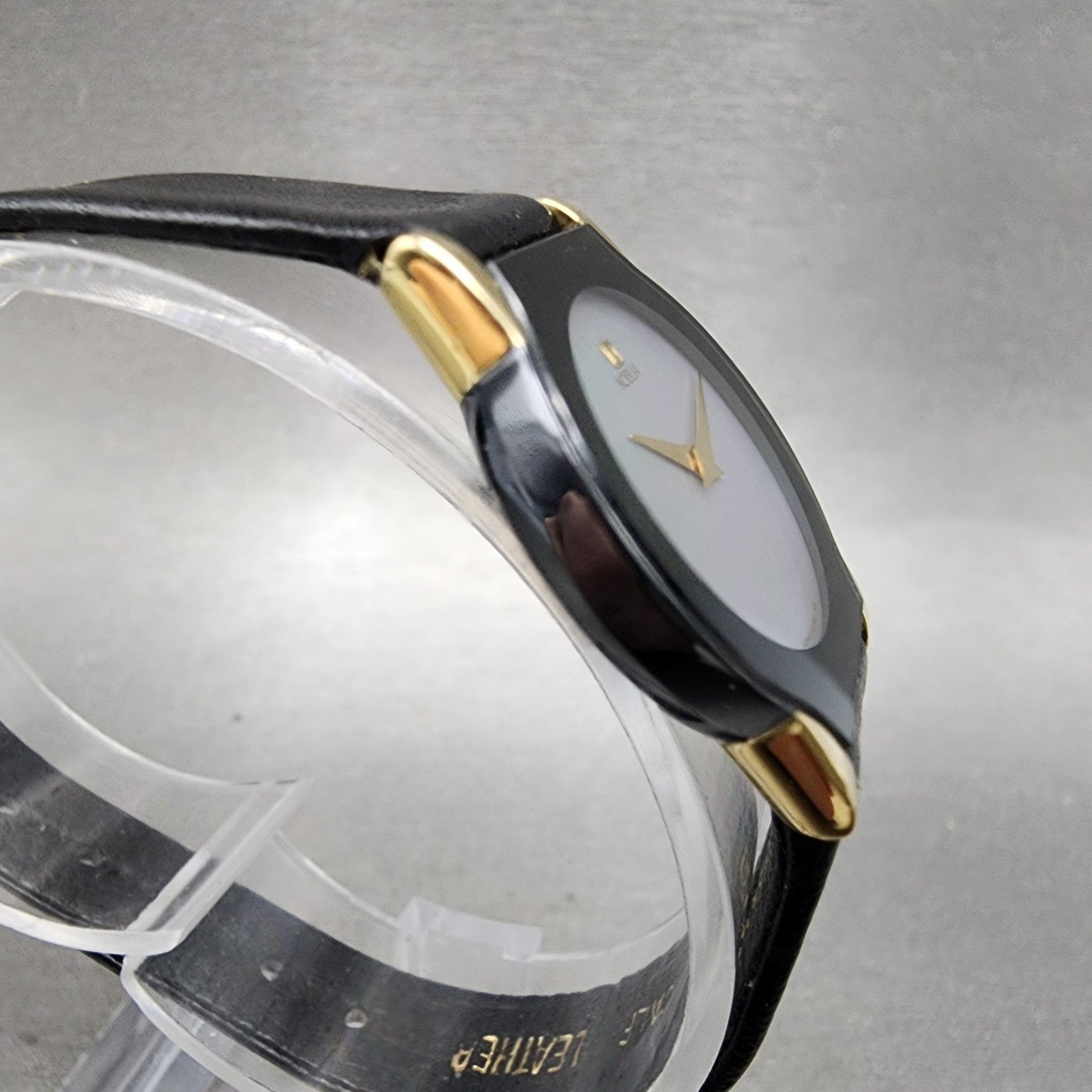 Citizen Noblia Watch Women 24mm MOP Dial Black Gold Tone Round New Battery VTG3