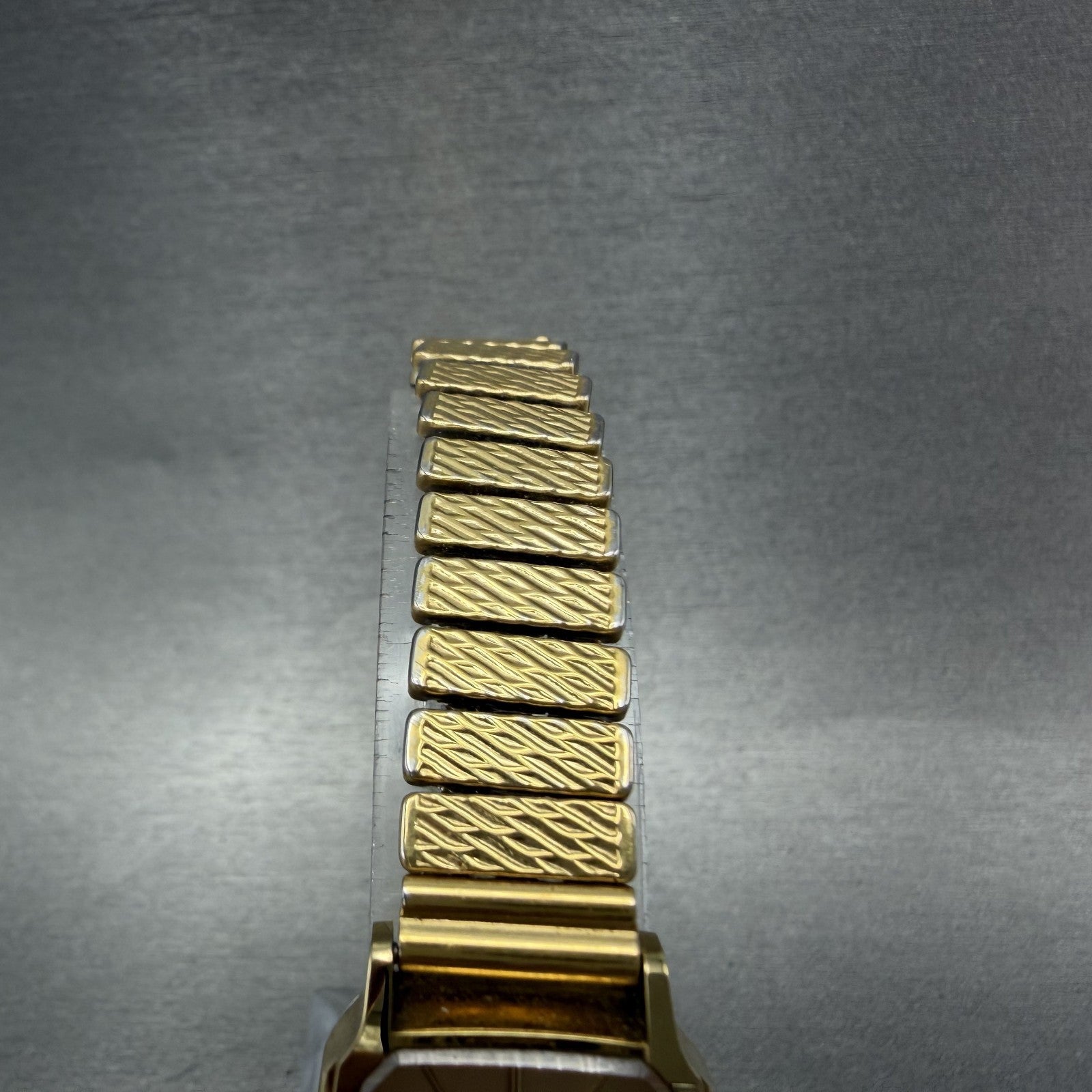 Seiko Watch Women 20mm Champagne Dial Gold Tone Rectangle 2P21-5230 New Battery4