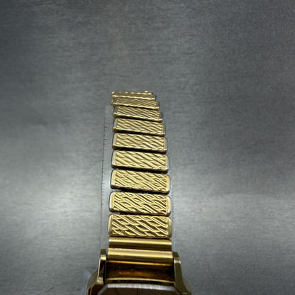 Seiko Watch Women 20mm Champagne Dial Gold Tone Rectangle 2P21-5230 New Battery4
