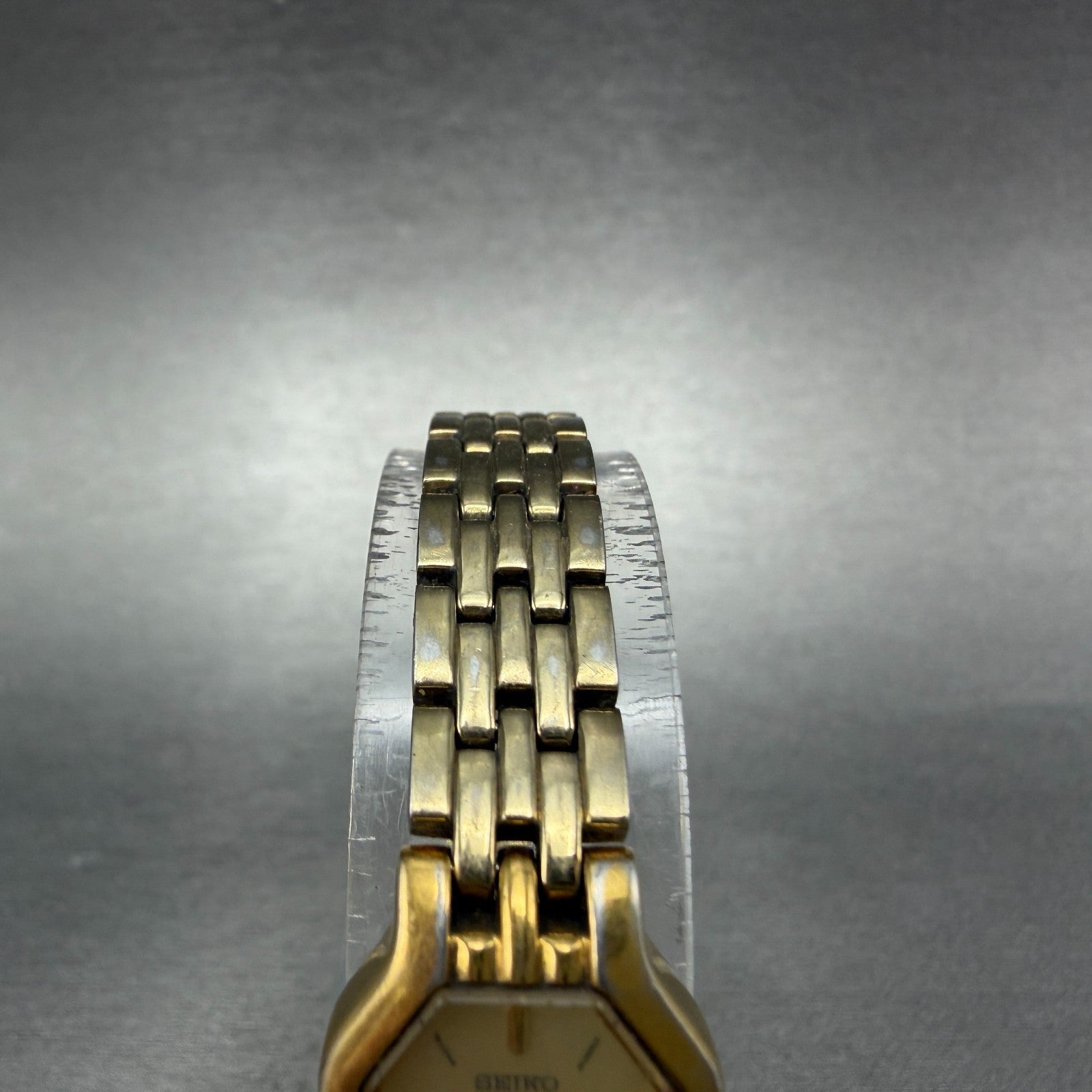 Seiko Watch Women 16mm Champagne Dial Gold Tone Octagon 1N00-0GT0 New Battery4