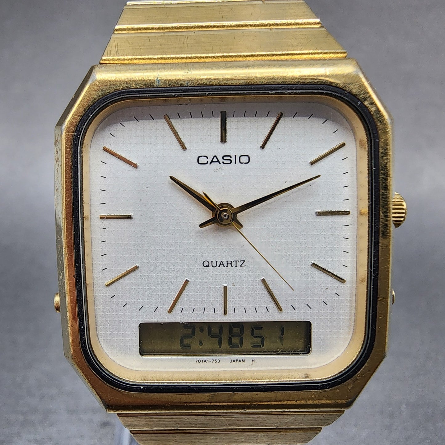 Casio AQ425 Watch Men 30mm White Dial Gold Tone Analog Digital New Battery VTG1