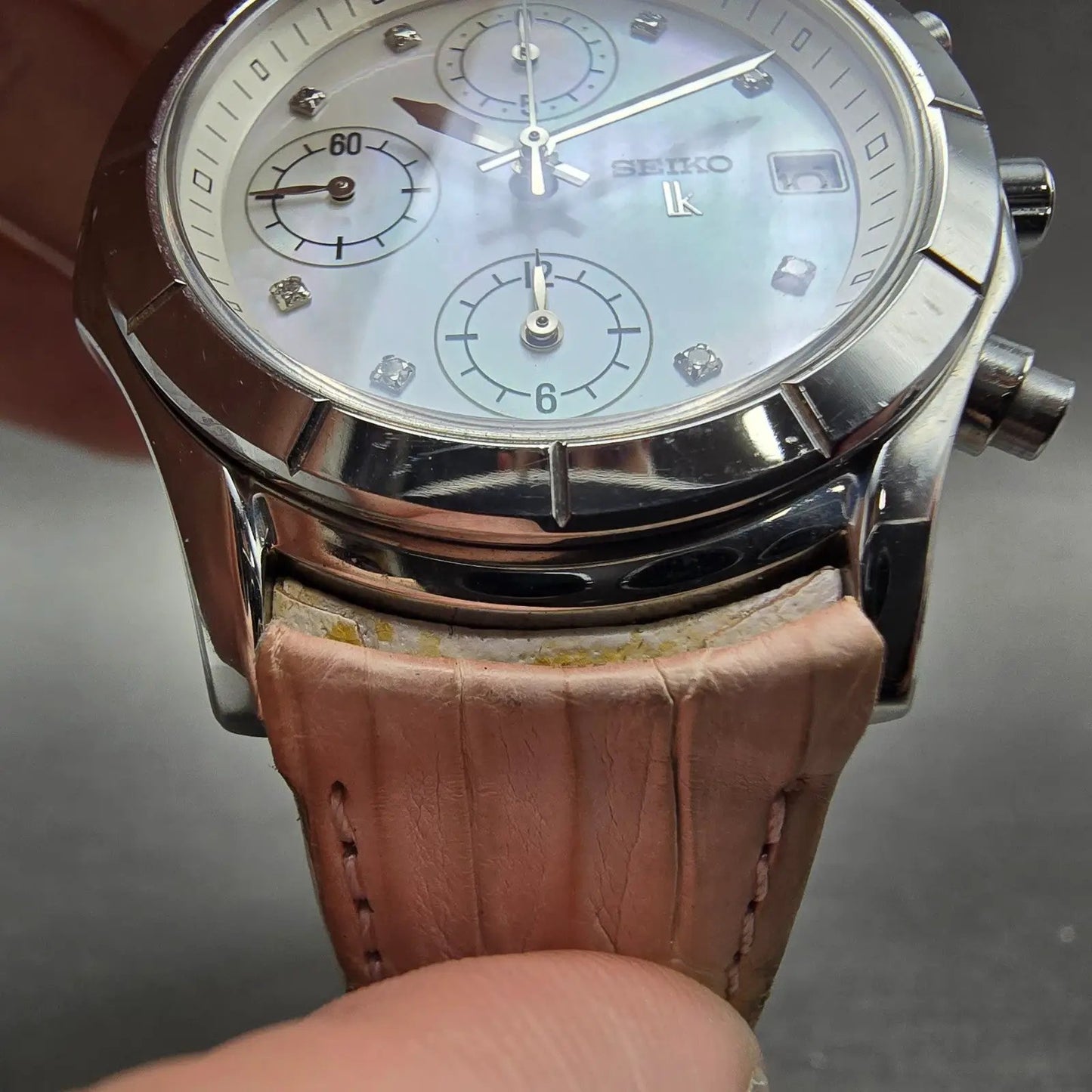 Seiko Lukia Chronograph Watch Women 35mm MOP Dial Steel Date 7T92-0BV0 New Batt6