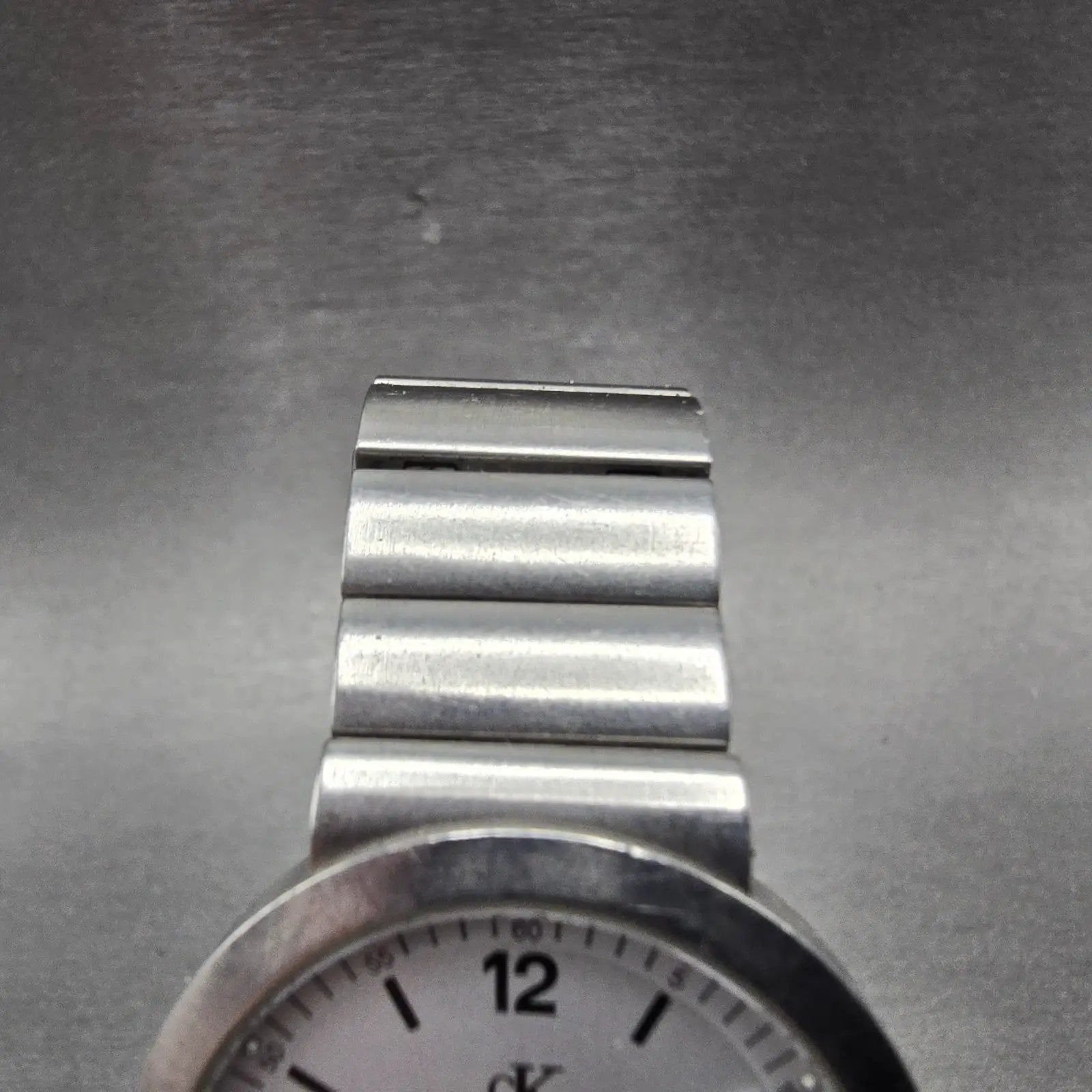 Calvin Klein Watch Women 31mm Silver Dial Stainless Steel Date Round New Battery4