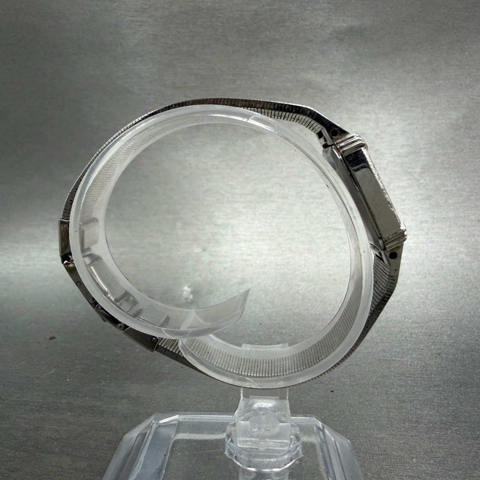 Seiko Watch Women 20mm Silver Dial Silver Tone Square 1400-5480 New Battery8