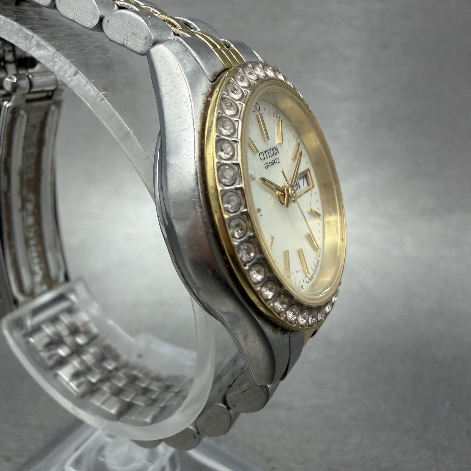 Citizen Watch Women 25mm MOP Dial Two Tone Daydate 1002S04464 New Battery3