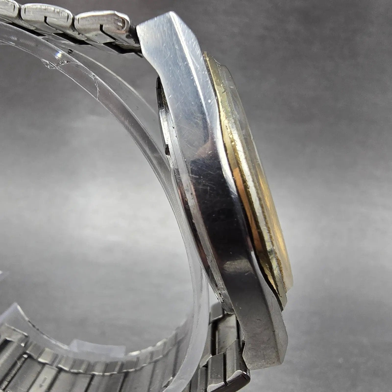 Seiko SQ Watch Men 35mm Silver Dial Two Tone Daydate Round 7123-8449 PARTS4