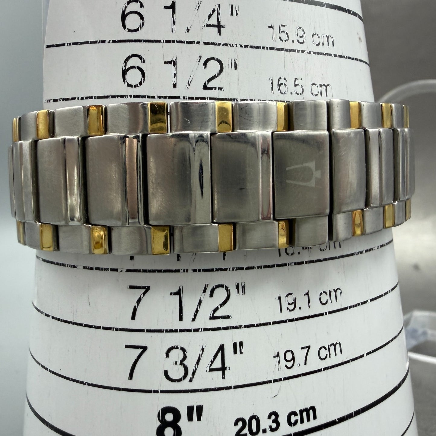Bulova Watch Men 35mm White Dial Two Tone Date Round 98H04 New Battery10
