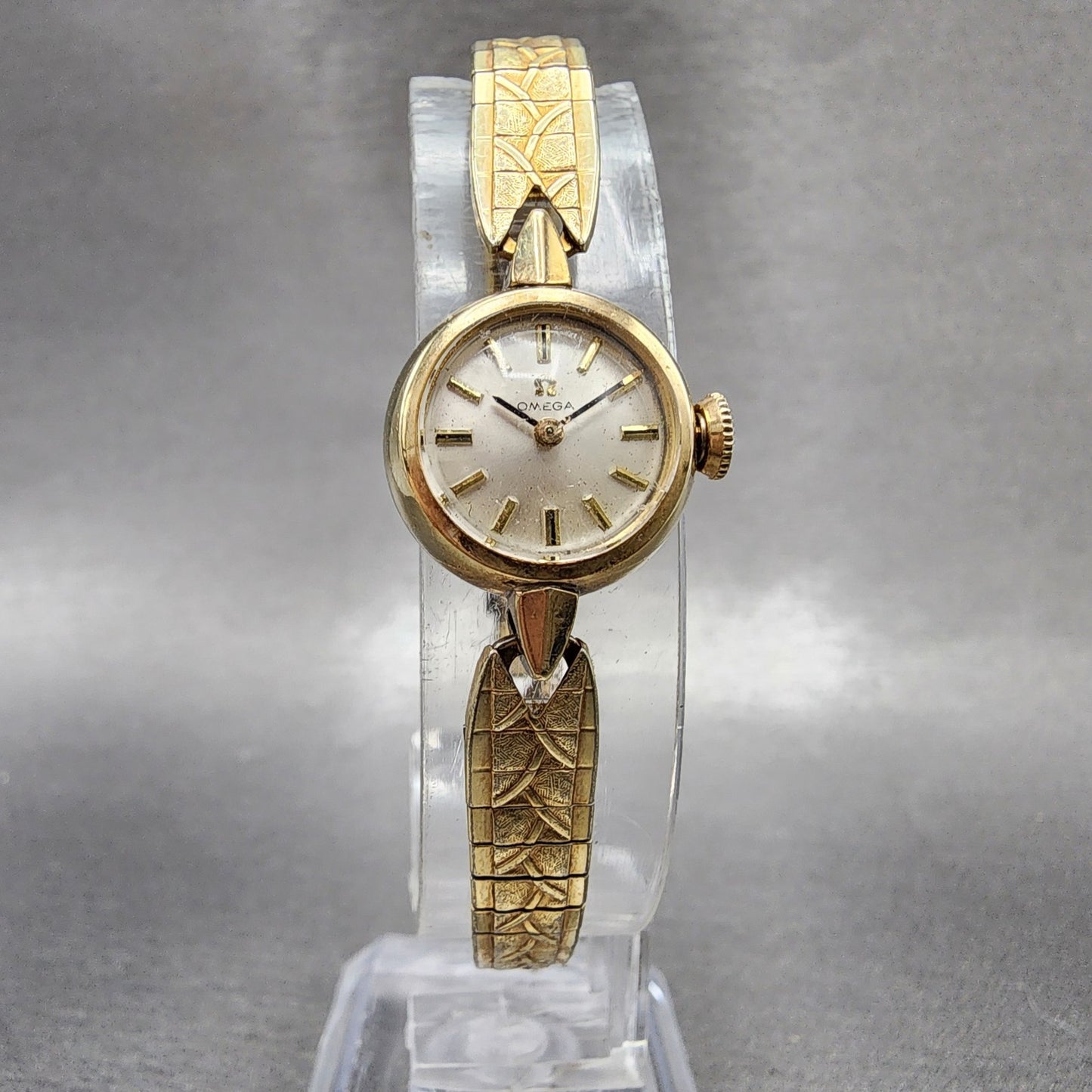 Omega Watch Women 17mm Silver Dial 14K Gold Filled Manual Wind Runs Caliber 4845