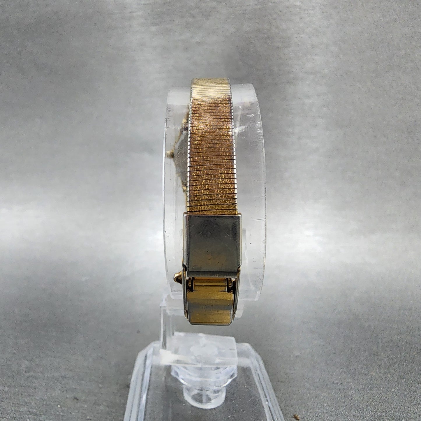 Seiko Watch Women 16mm Champagne Dial Gold Tone Round 2C205300 New Battery7