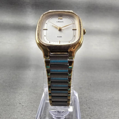 Seiko Alba Urban Watch Women 22mm Silver Dial Two Tone V801-5280 New Battery5