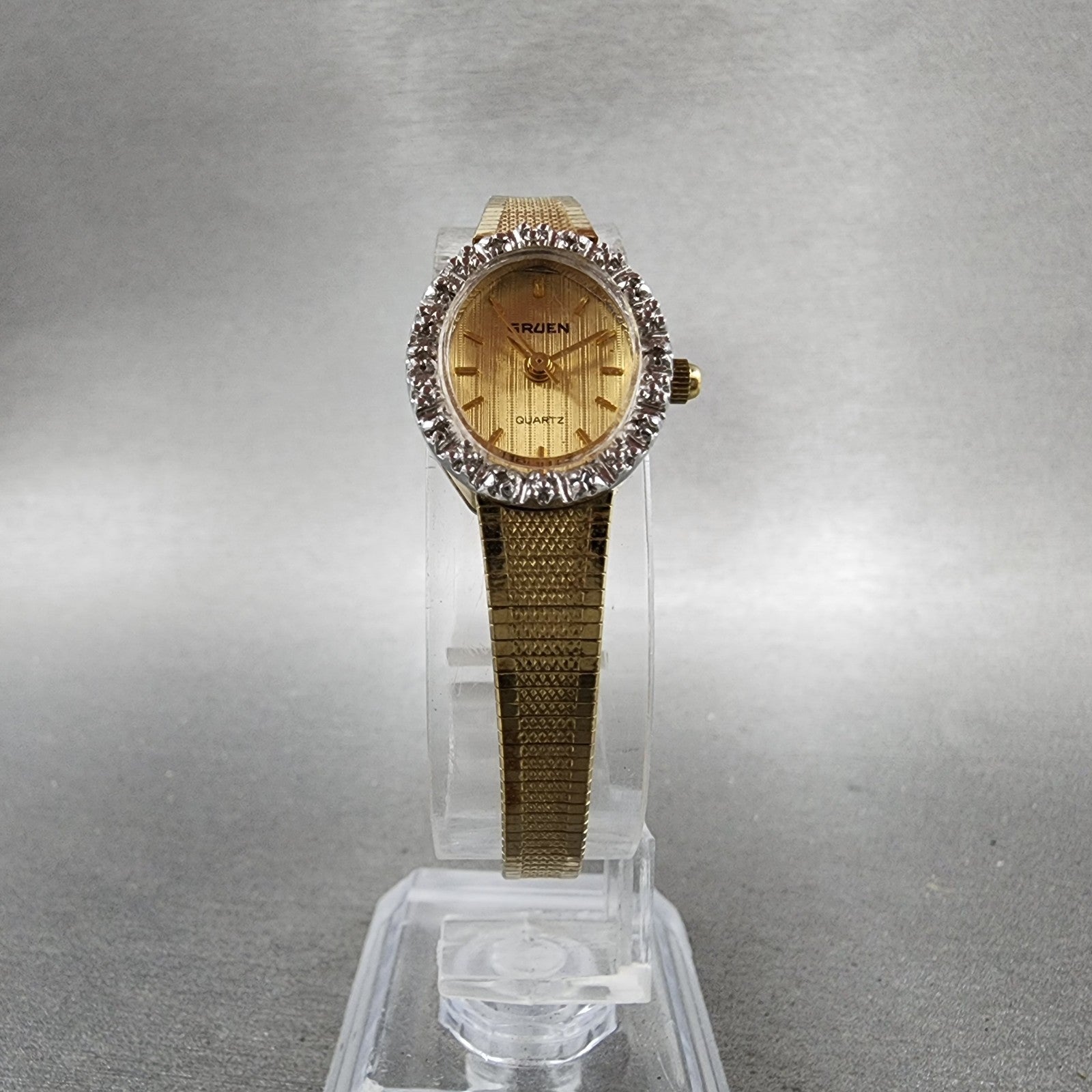 Gruen Watch Women 16mm Gold Dial Gold Tone Oval Diamond Bezel New Battery5