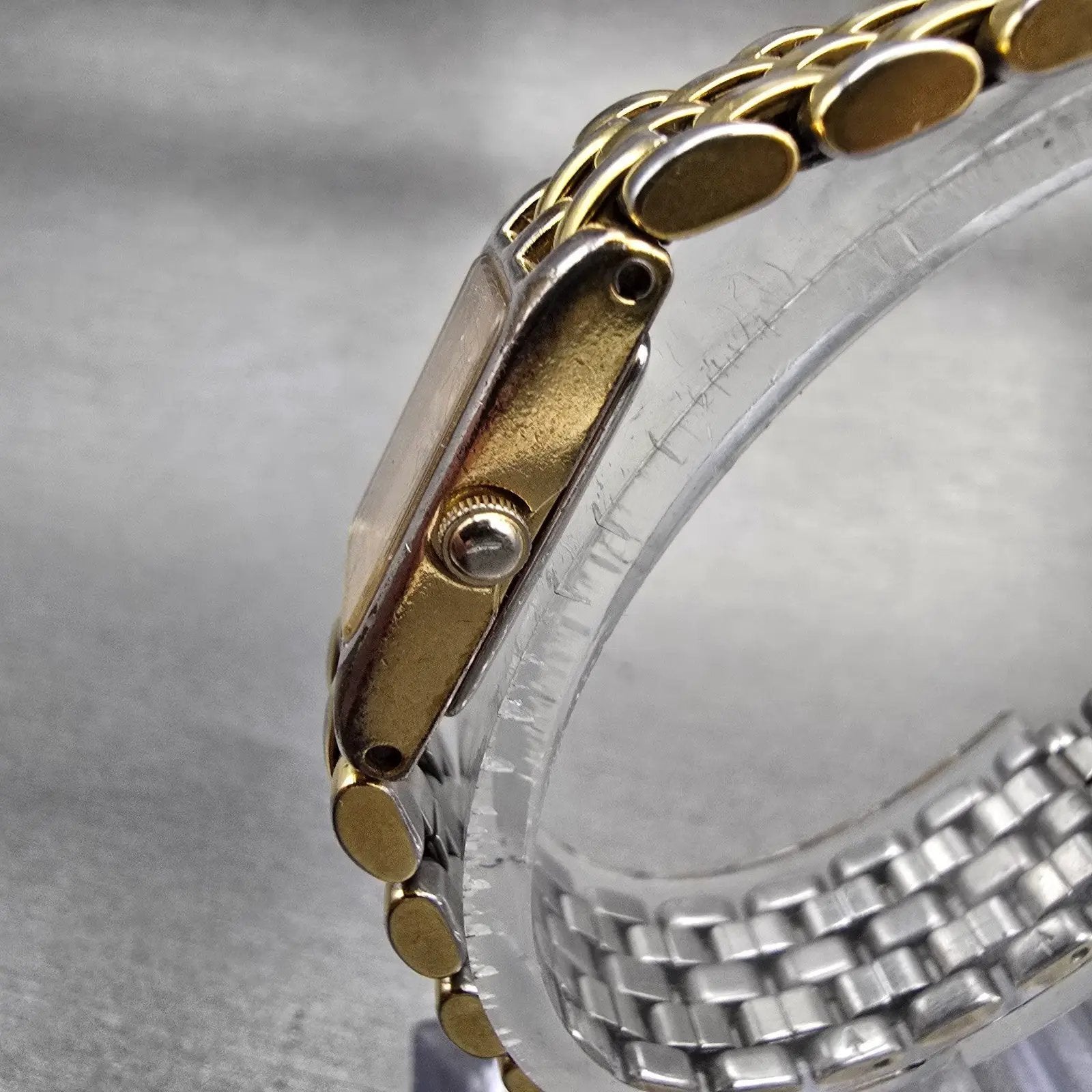 Seiko Tank Watch Women 13mm Gold Dial Gold Tone Rectangle 1E20-5839 New Battery2