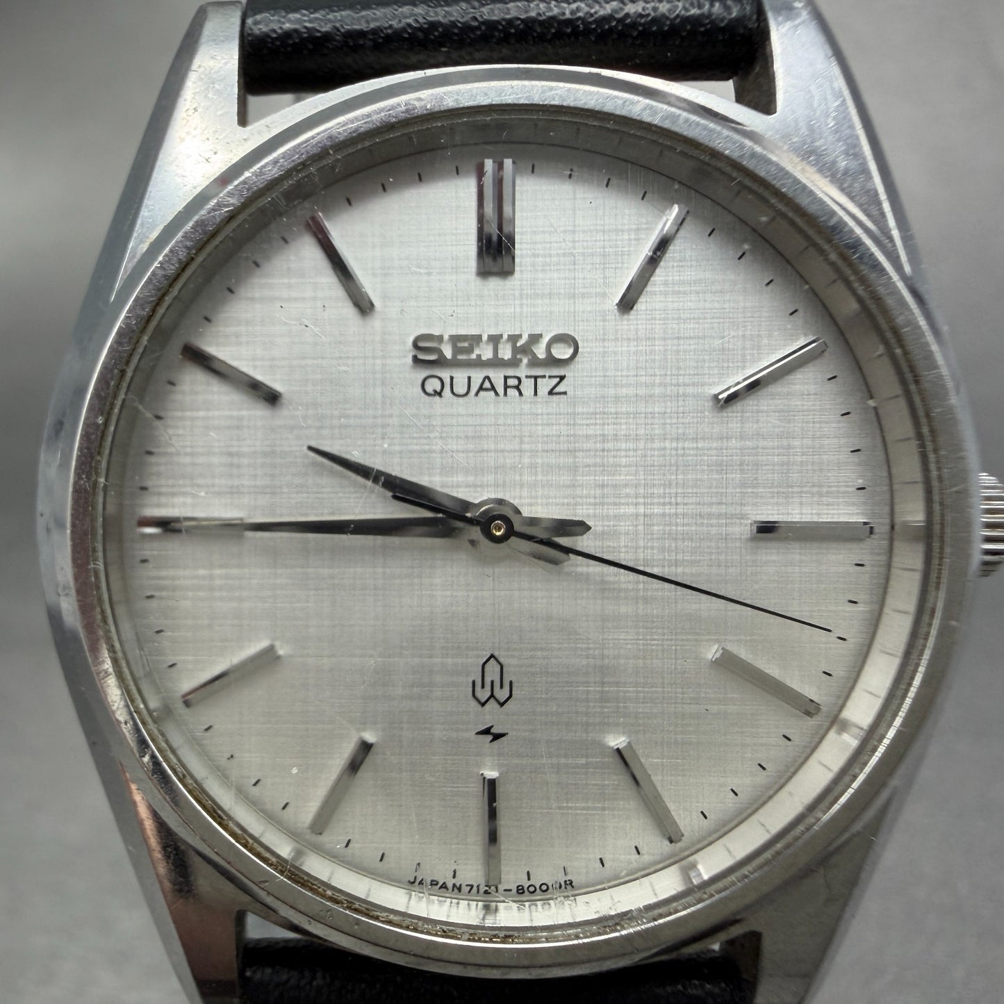 Seiko Watch Men 35mm Silver Dial Steel Round 7121-8000 Vintage PARTS2
