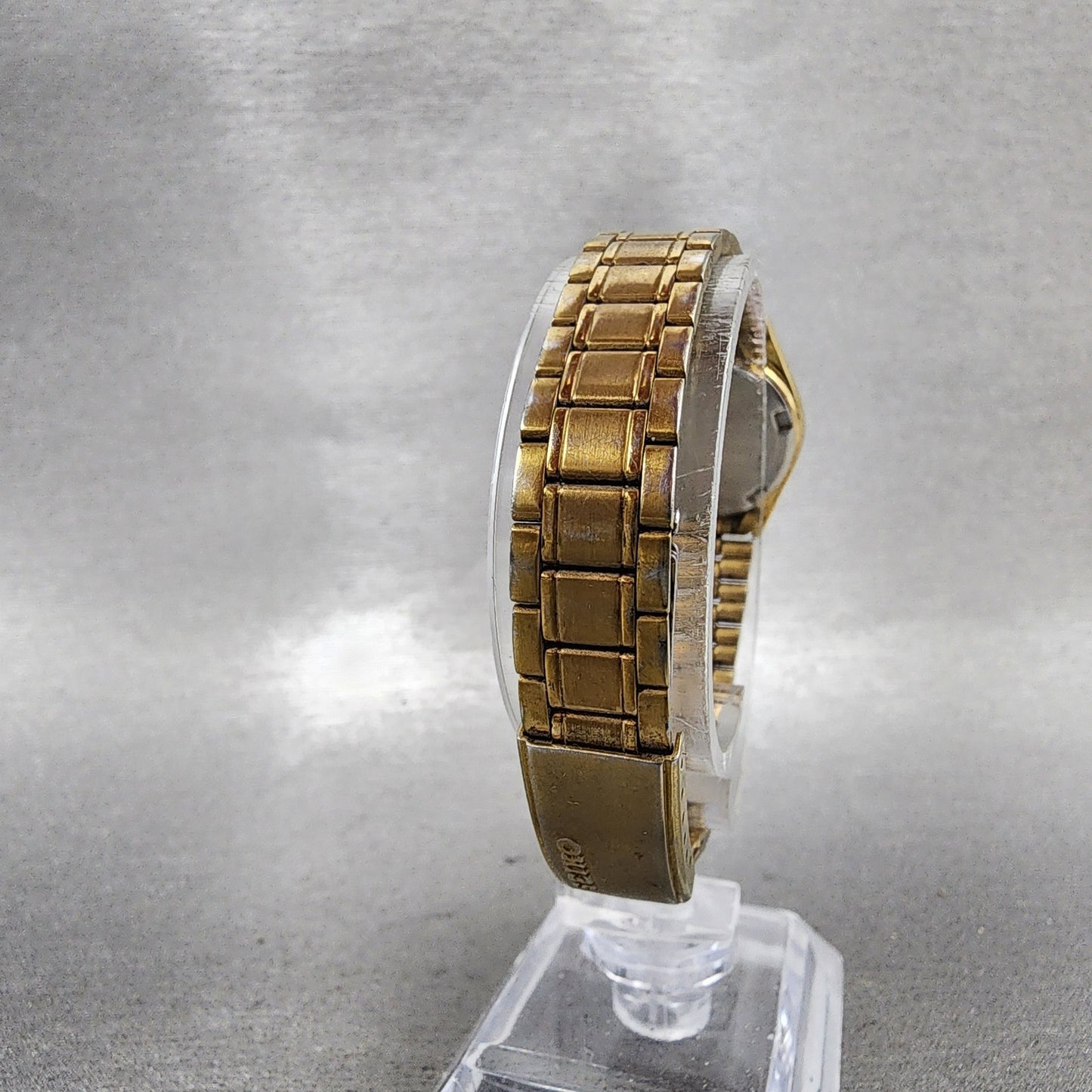 Seiko Watch Women 24mm Gold Mickey Dial Gold Tone Daydate 3y030039 New Battery7