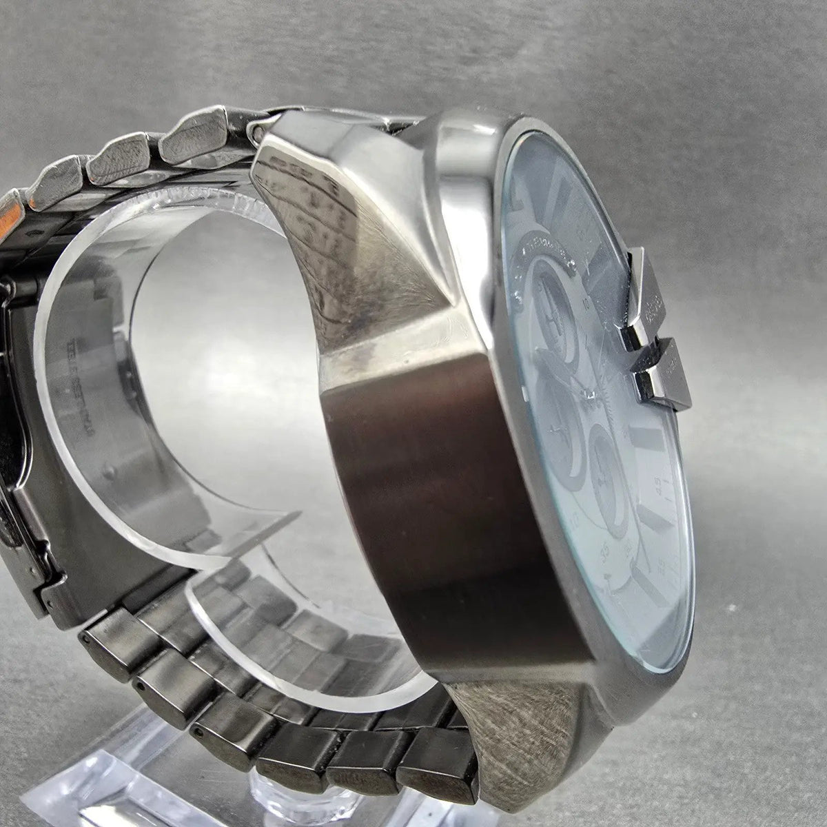 Diesel Mega Chief Watch Men 54mm Gray Dial Gray Tone Date Round New battery3