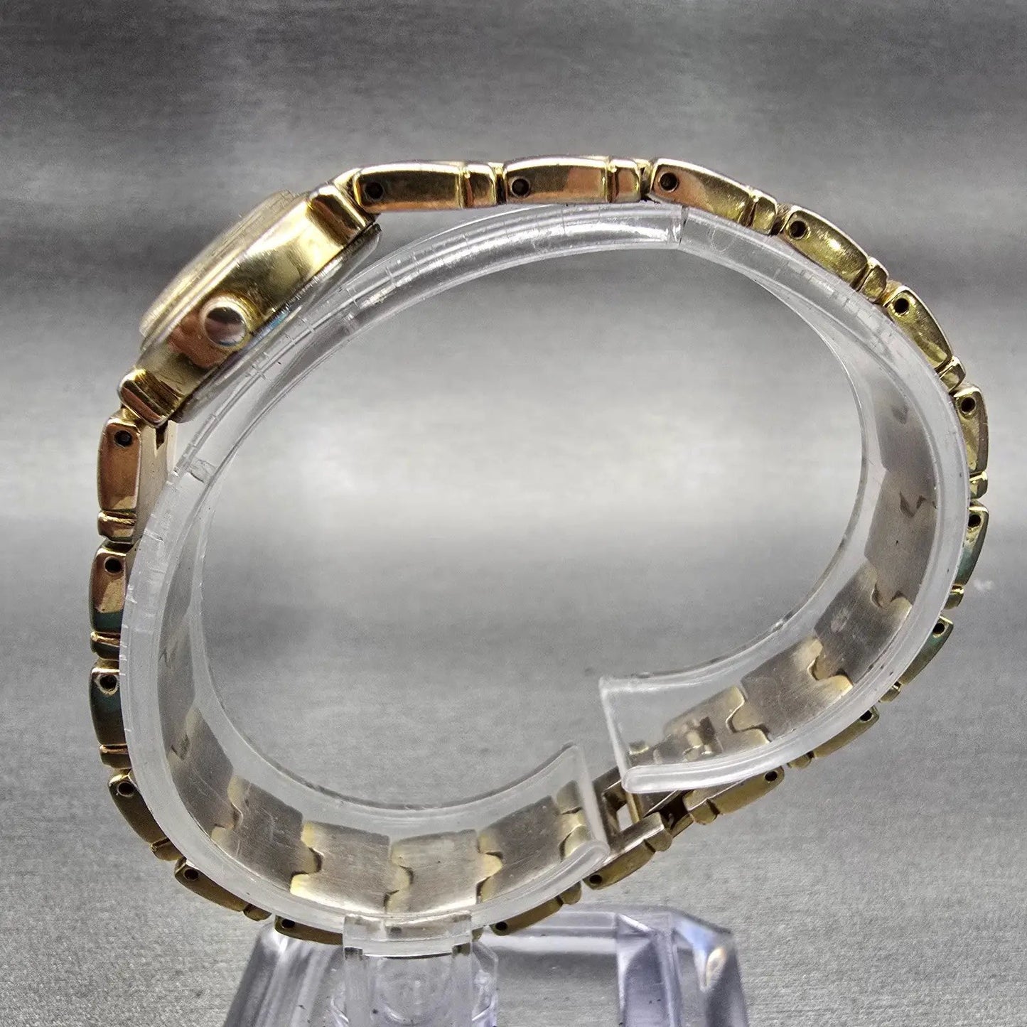 Citizen Watch Women 18mm MOP Dial Gold Tone Round 3220-326113 New Battery VTG6