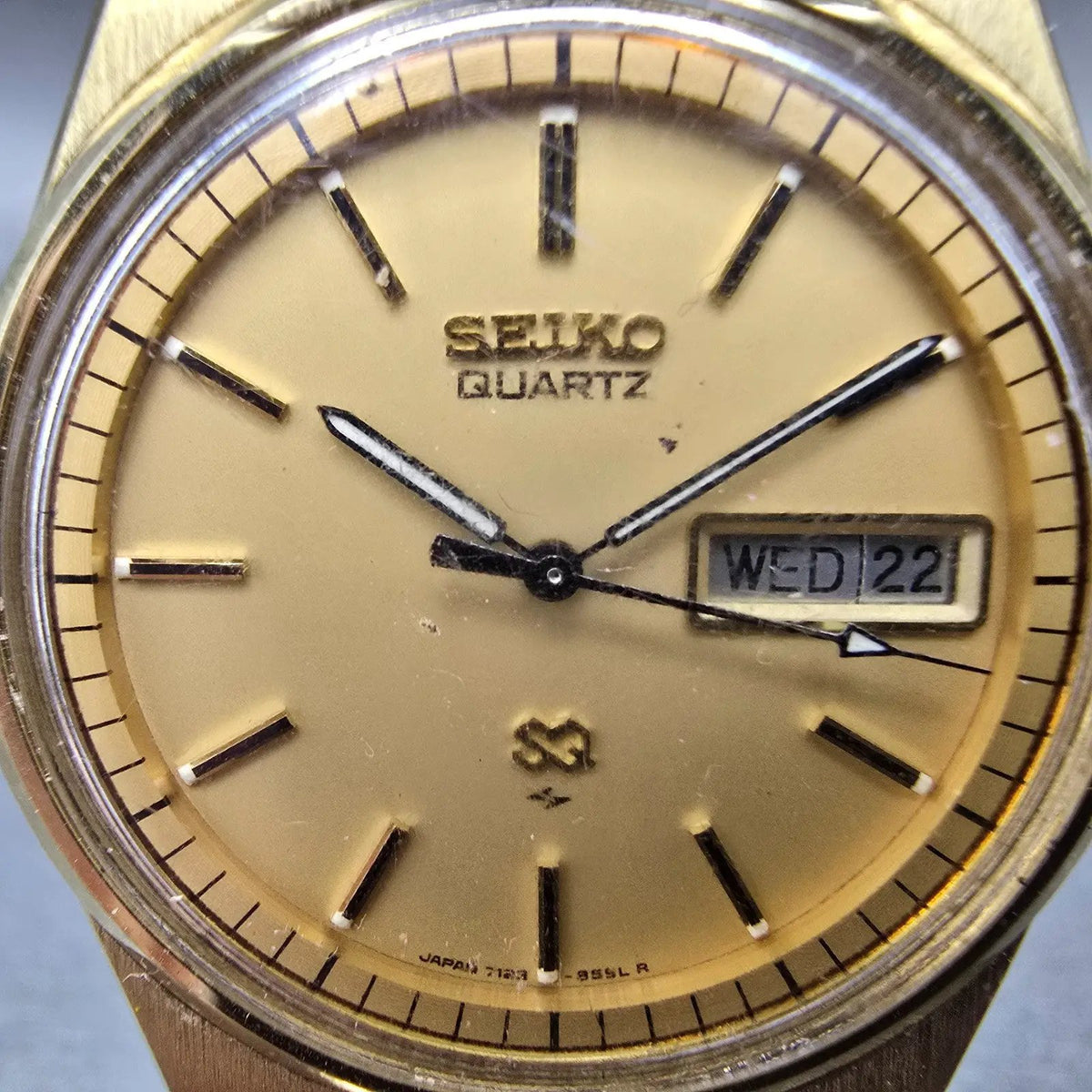Seiko SQ Watch Men 34mm Gold Dial Gold Tone Daydate Round 7123-8439 PARTS VTG2