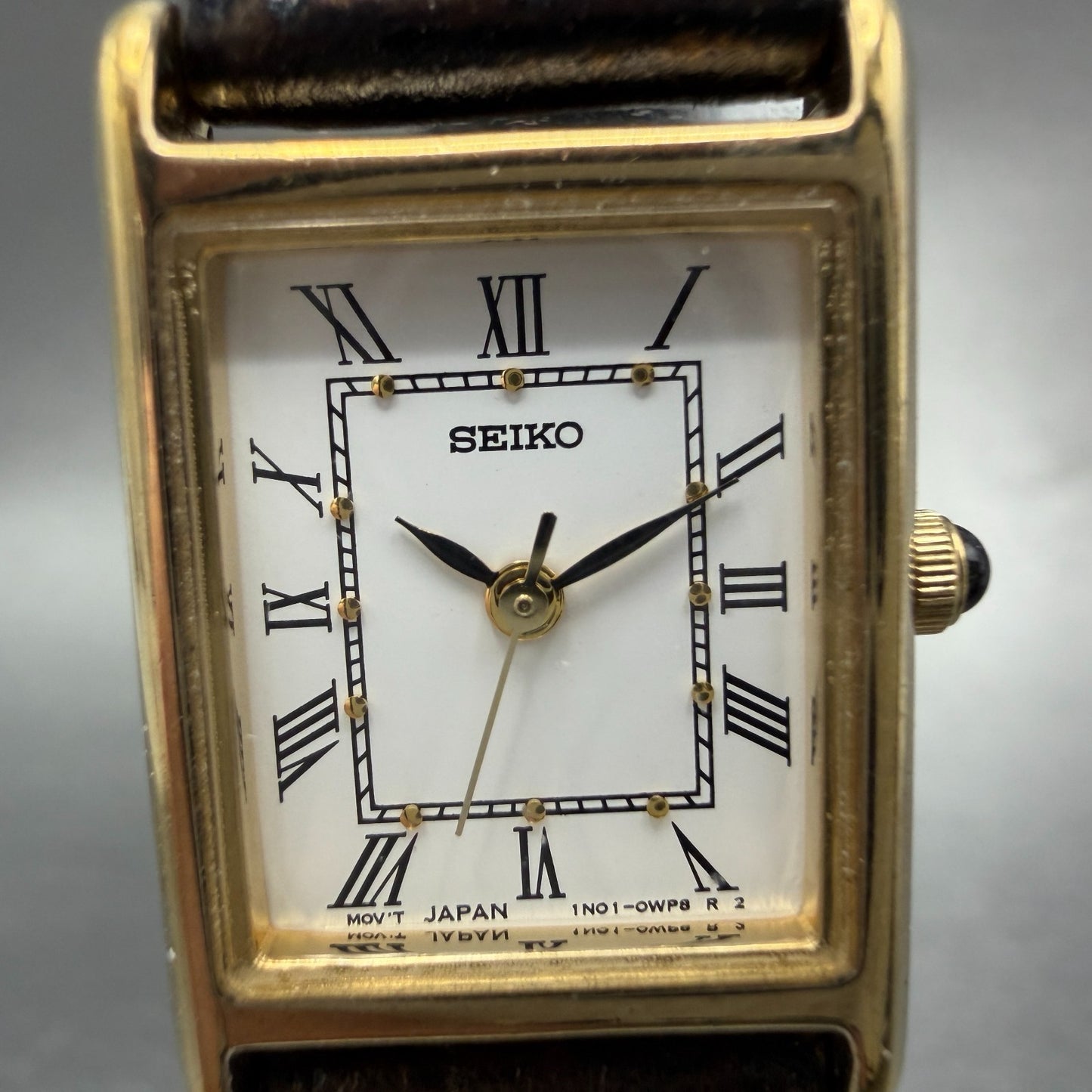 Seiko Tank Watch Women 18mm White Dial Gold Tone Rectangle 1N01-0LK0 New Battery1