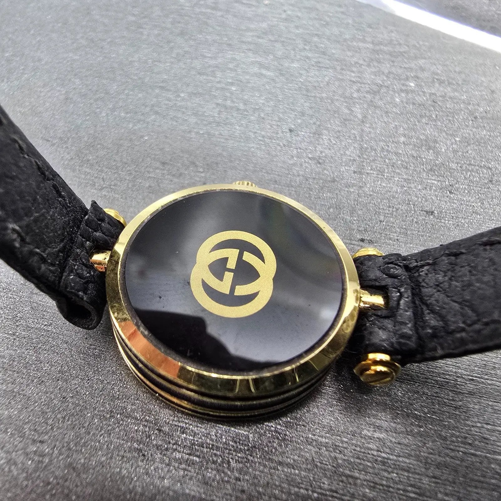 Gucci 2000L Watch Women 22mm Black Dial Gold Plated Round New Battery VTG NER9