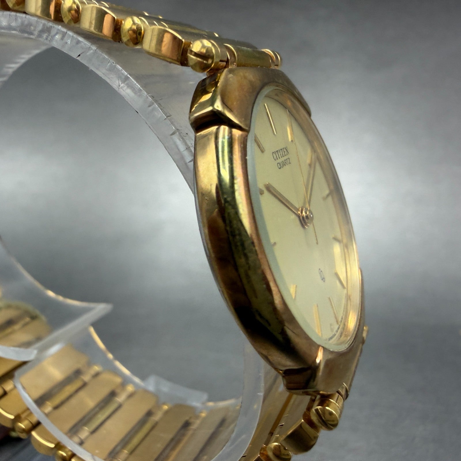 Citizen CQ Watch Unisex 30mm Champagne Dial Gold Tone Round  2838 New Battery3