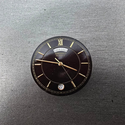 Seiko 7N43A Quartz Movement Daydate W/Dial And Hands Vintage Broken0